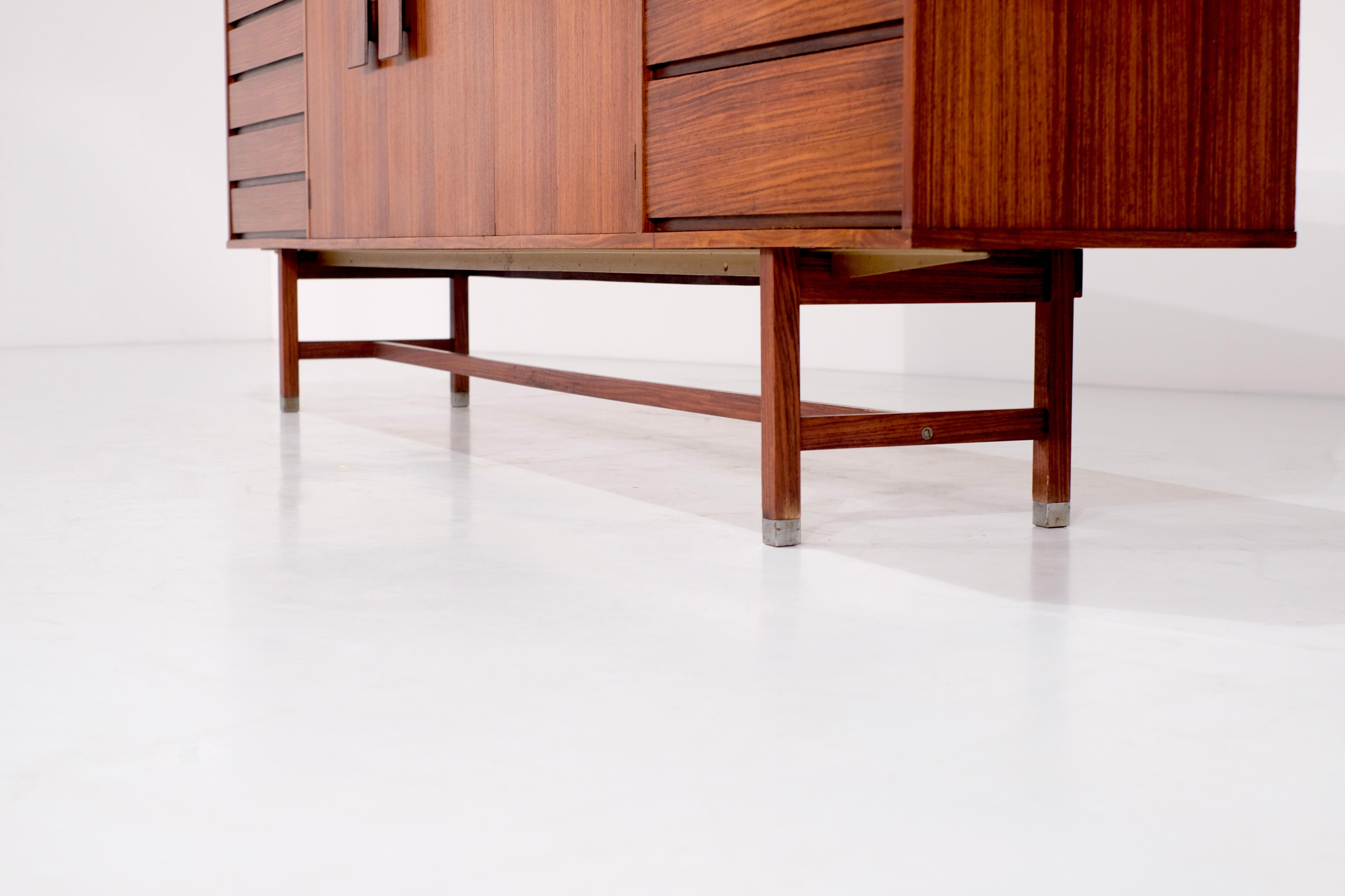 Buffet Inger 250 d'Inger Klingenberg pour Fristho Franeker, années 1960 en vente 8