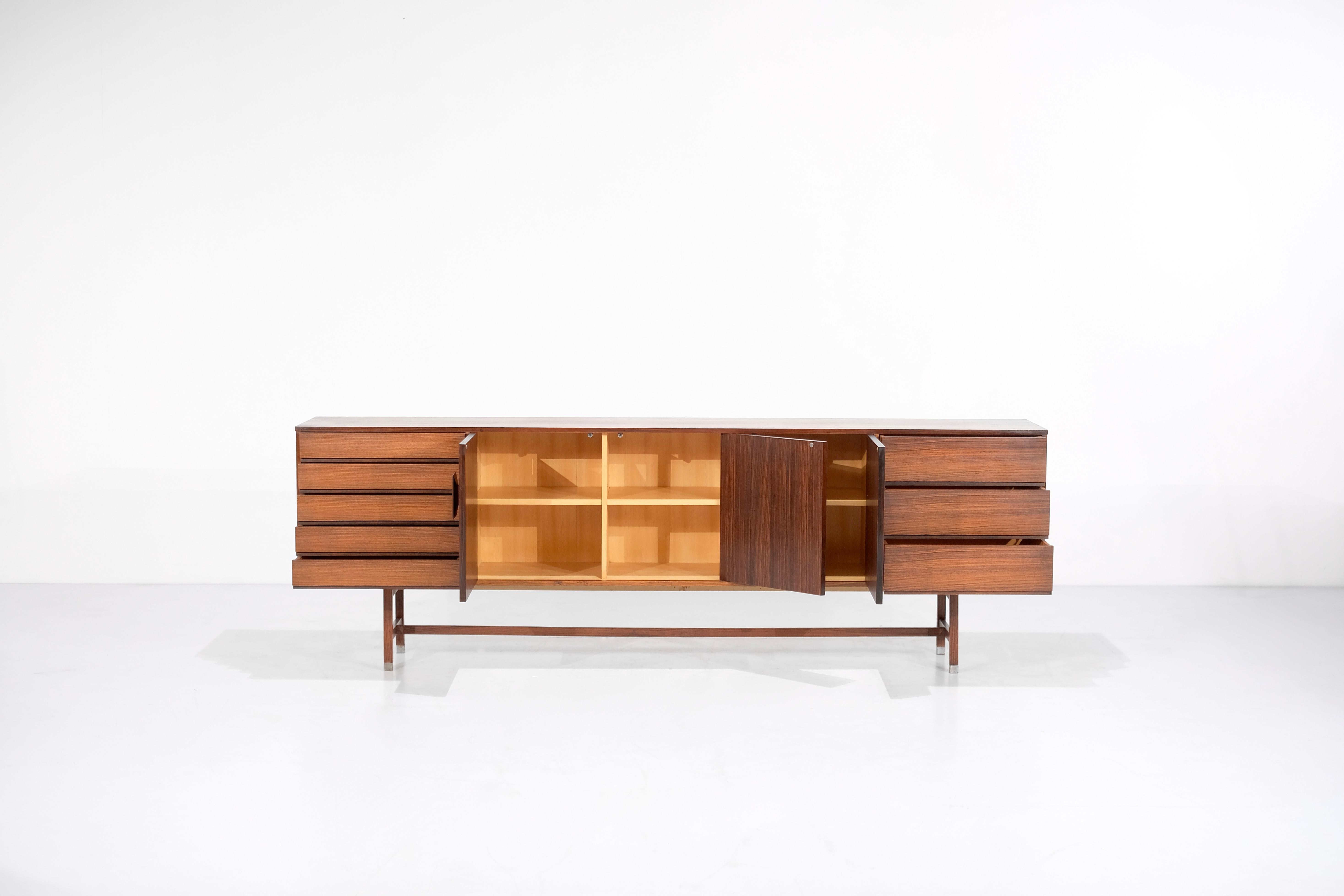 Buffet Inger 250 d'Inger Klingenberg pour Fristho Franeker, années 1960 en vente 10
