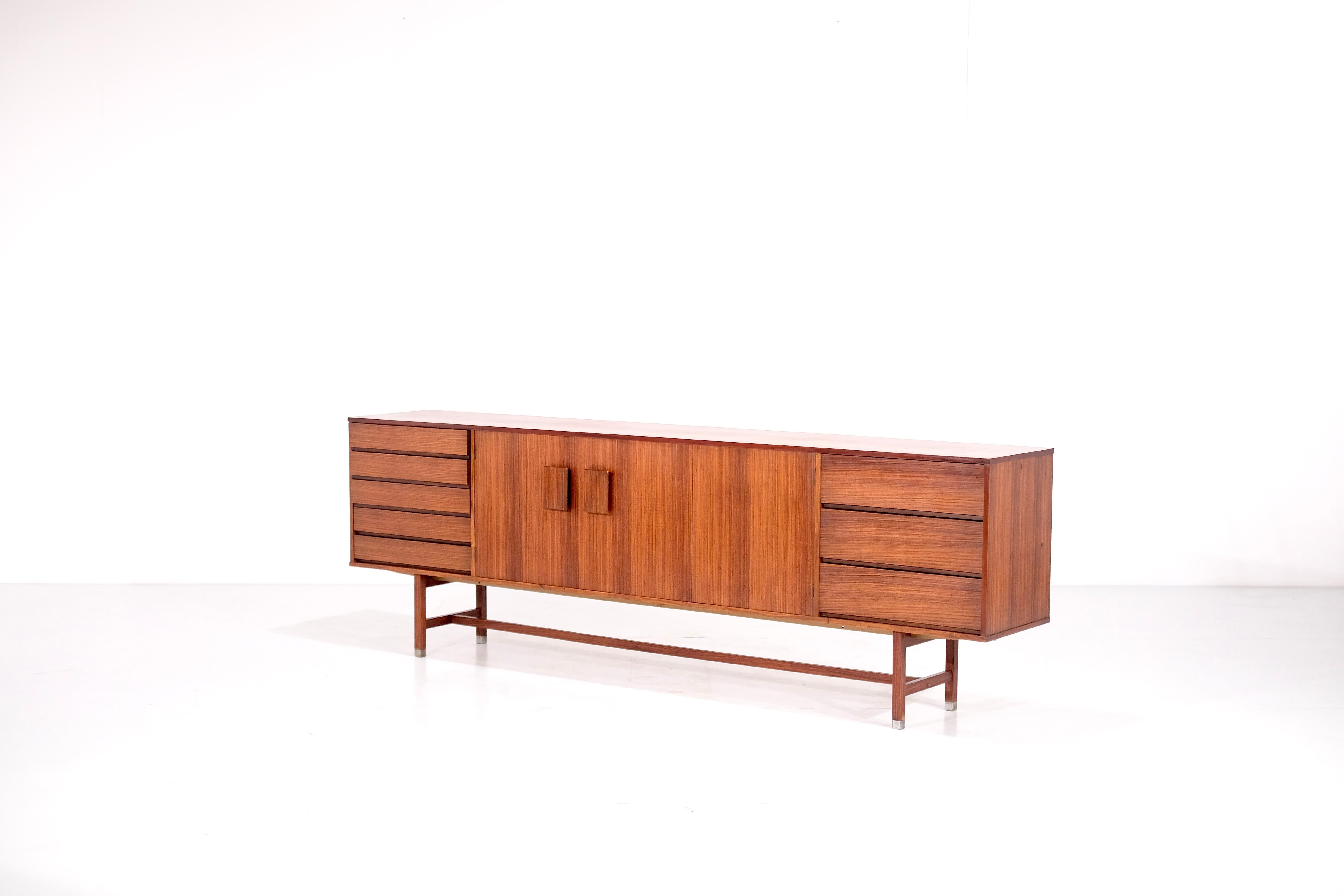 Enfiladenger 250 d'Inger Klingenberg pour Fristho Franeker, années 1960 Bon état - En vente à Lot/Drogenbos, BE