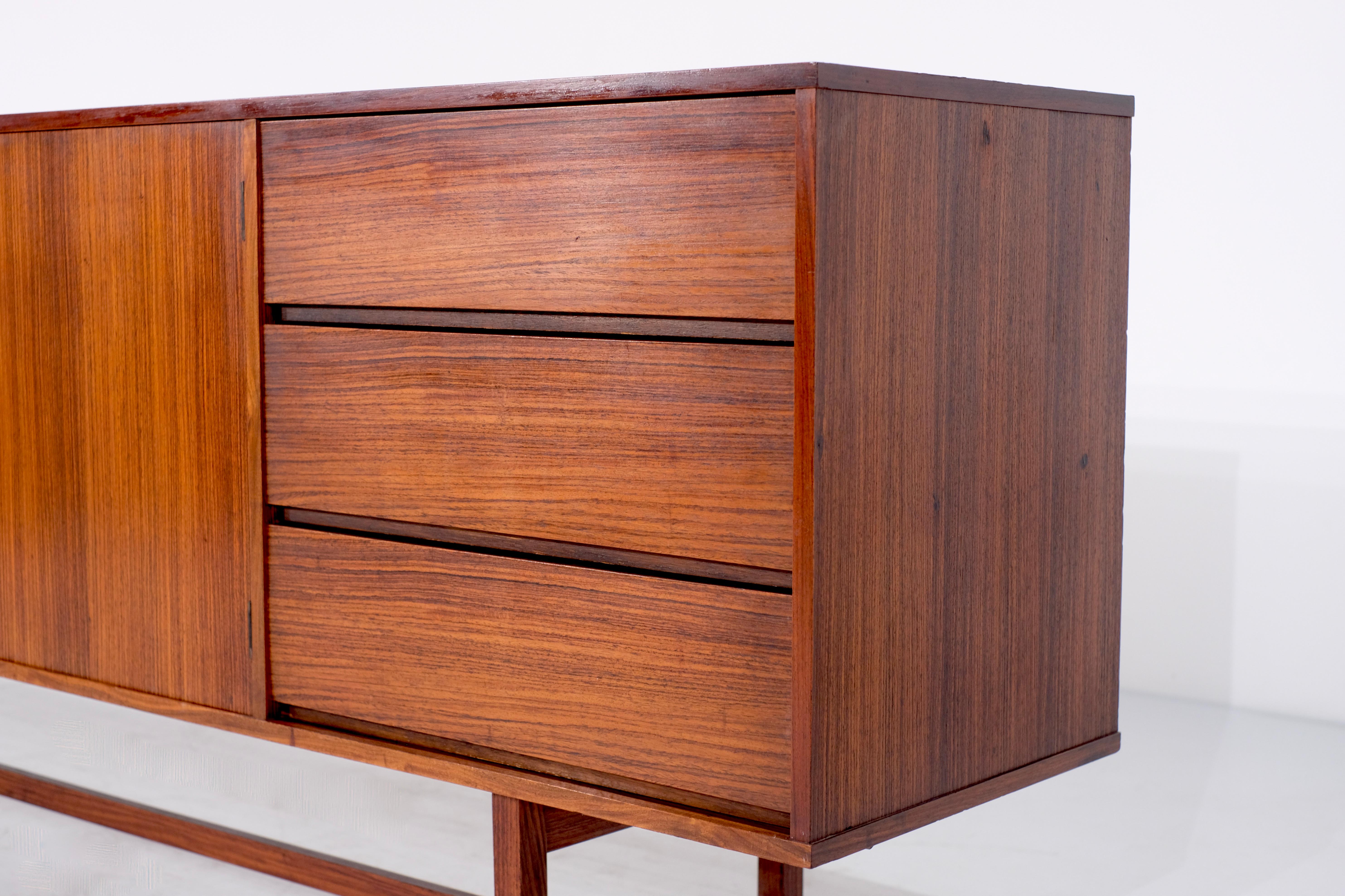 Enfiladenger 250 d'Inger Klingenberg pour Fristho Franeker, années 1960 en vente 2