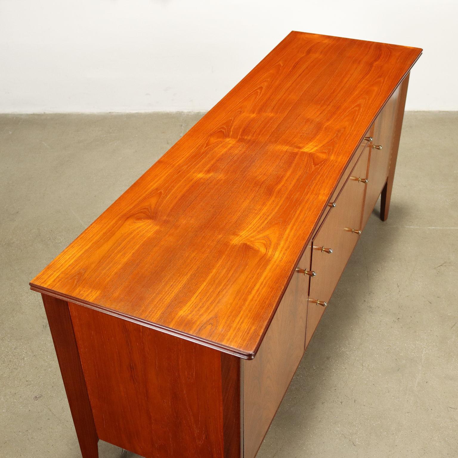 Sideboard Inglese Anni 50-60, in legno e ottone, marrone  For Sale 4