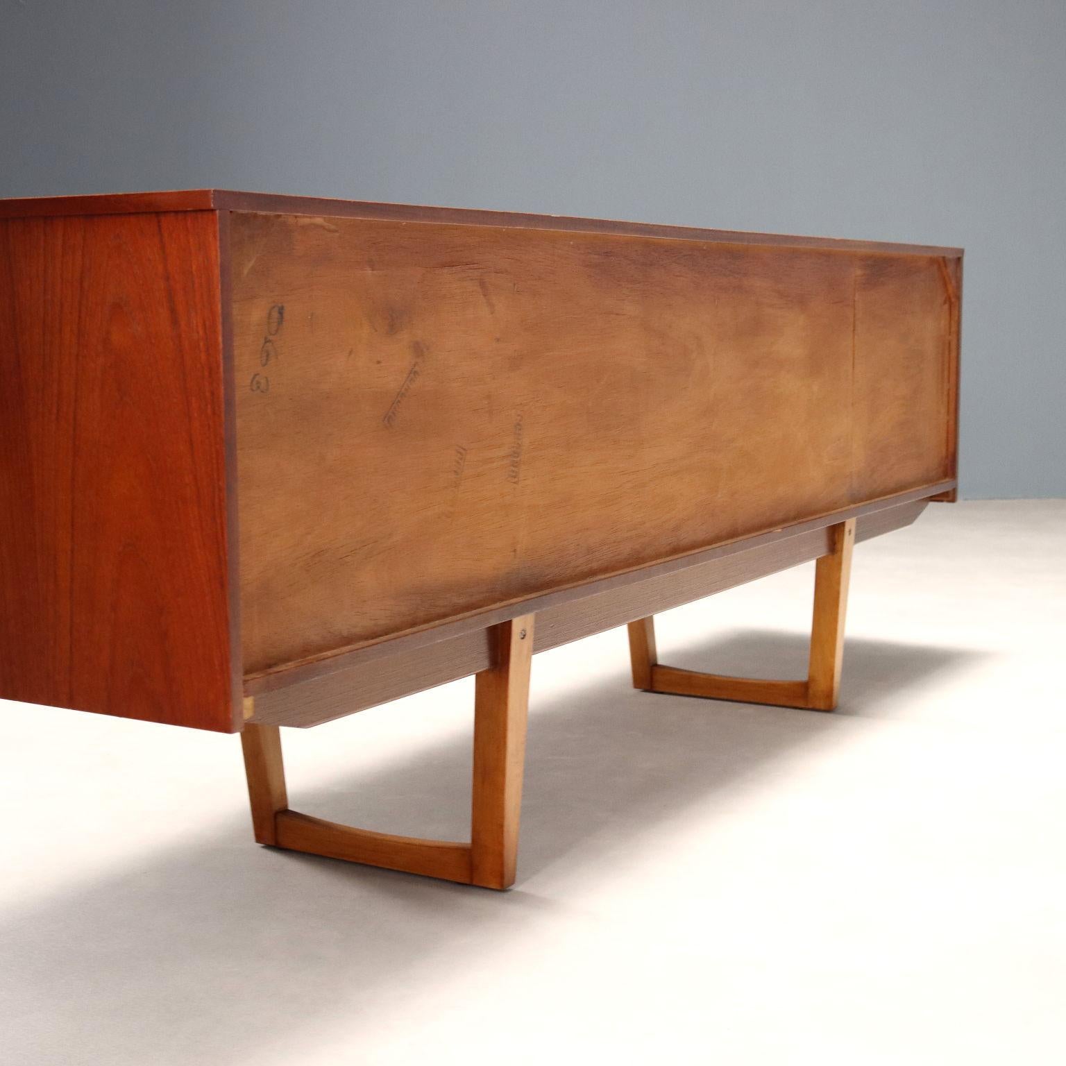 Sideboard Inglese Anni 60 in vendita 2