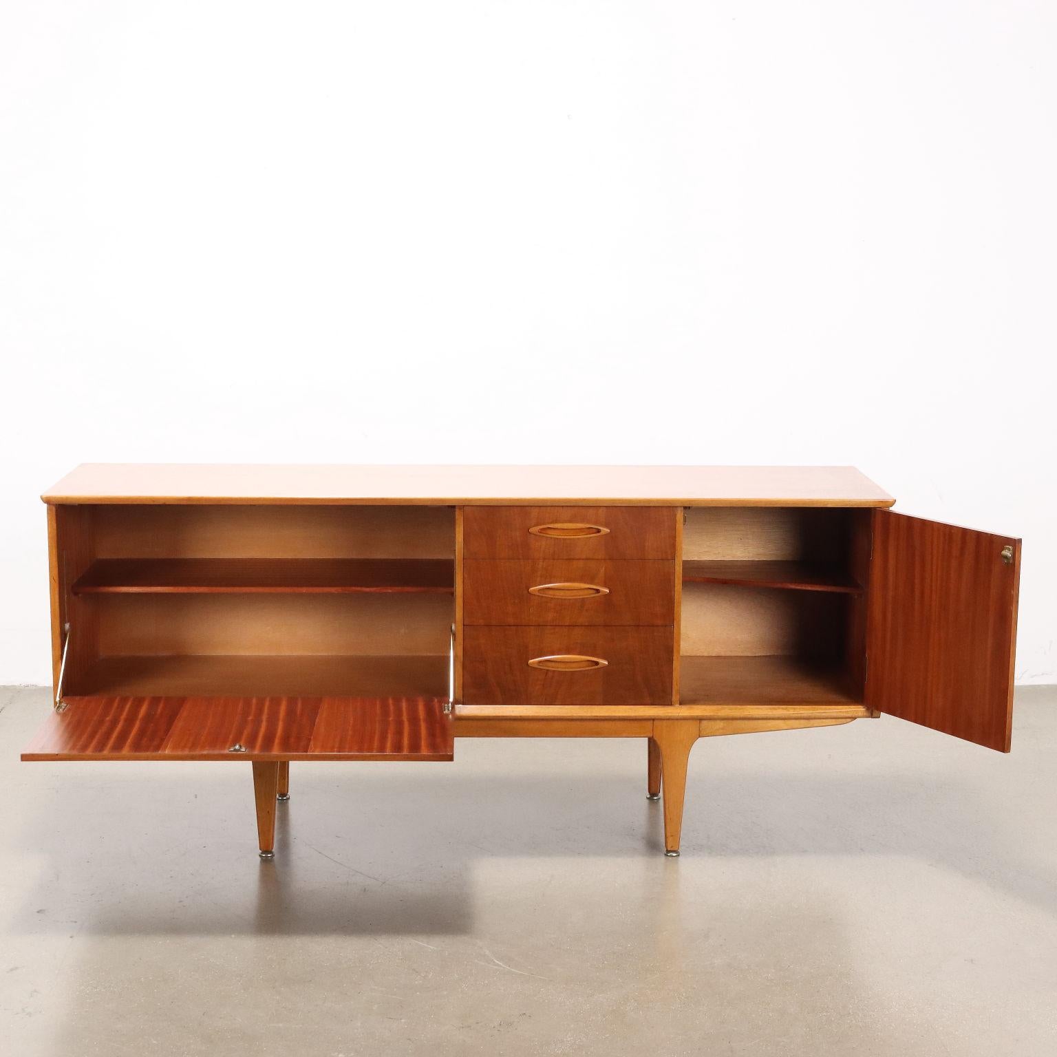 Mid-Century Modern Sideboard Inglese, Anni 60 restaurato For Sale