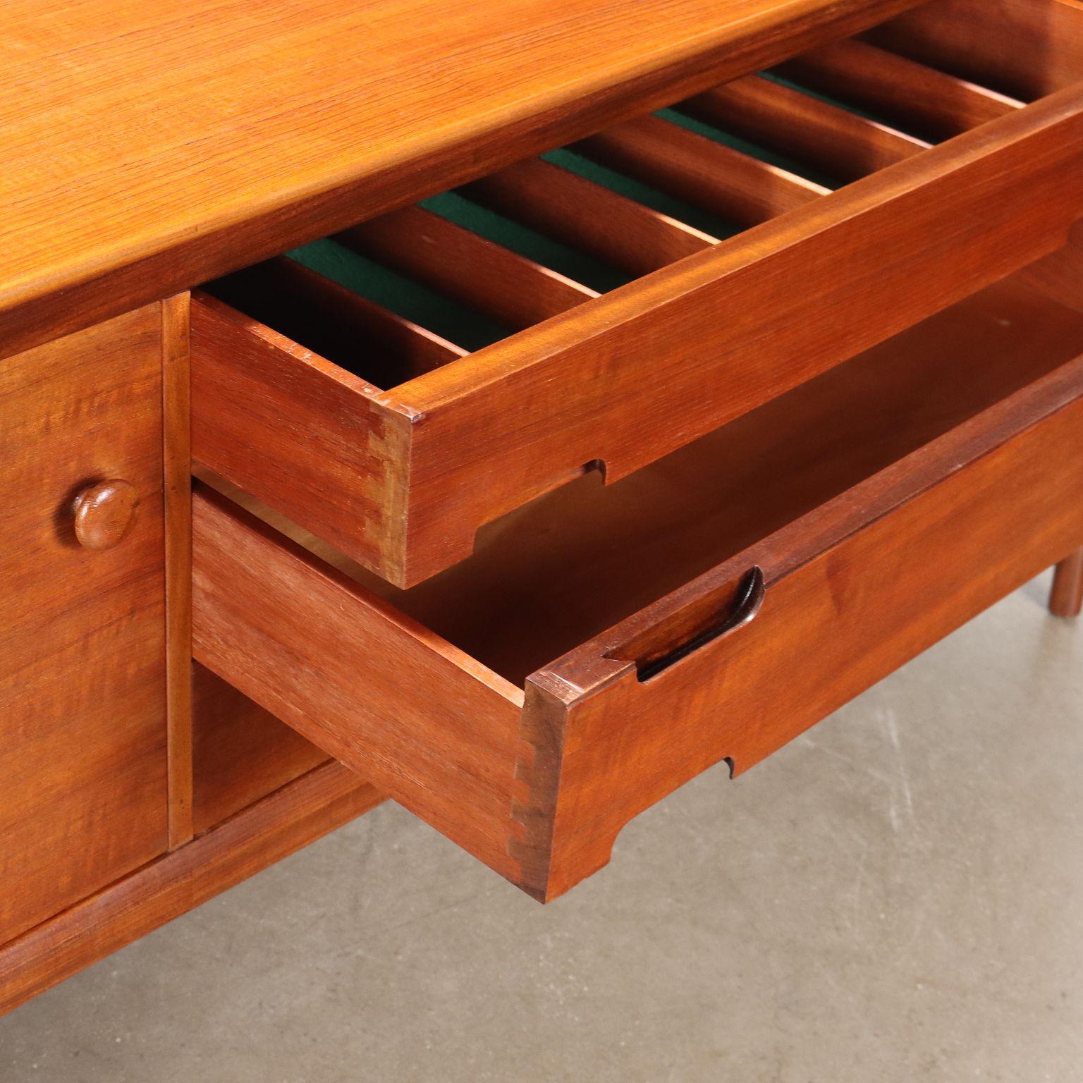Mid-Century Modern Buffet anglais restauré des années 1960