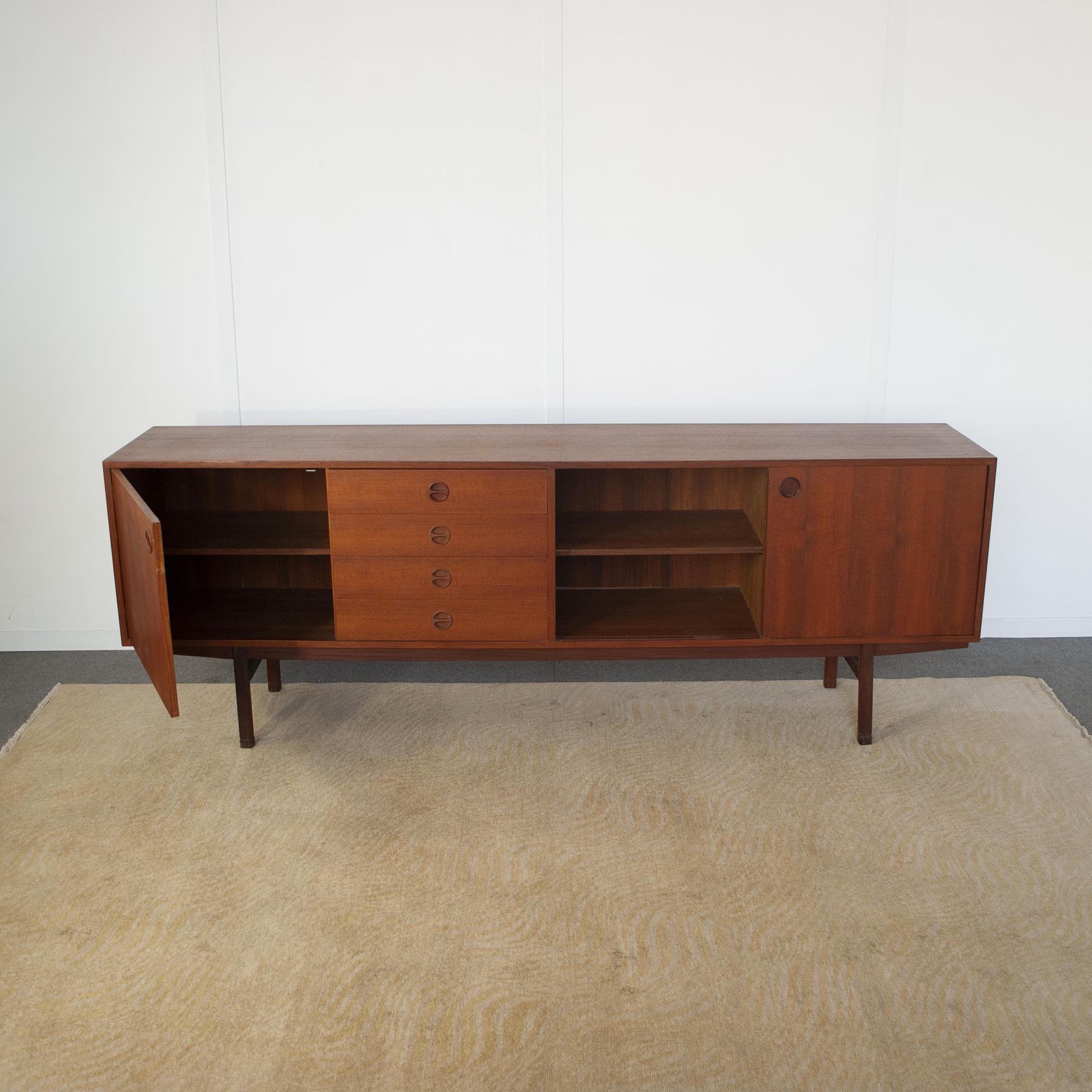 Sideboard italian production 1960s. For Sale 2