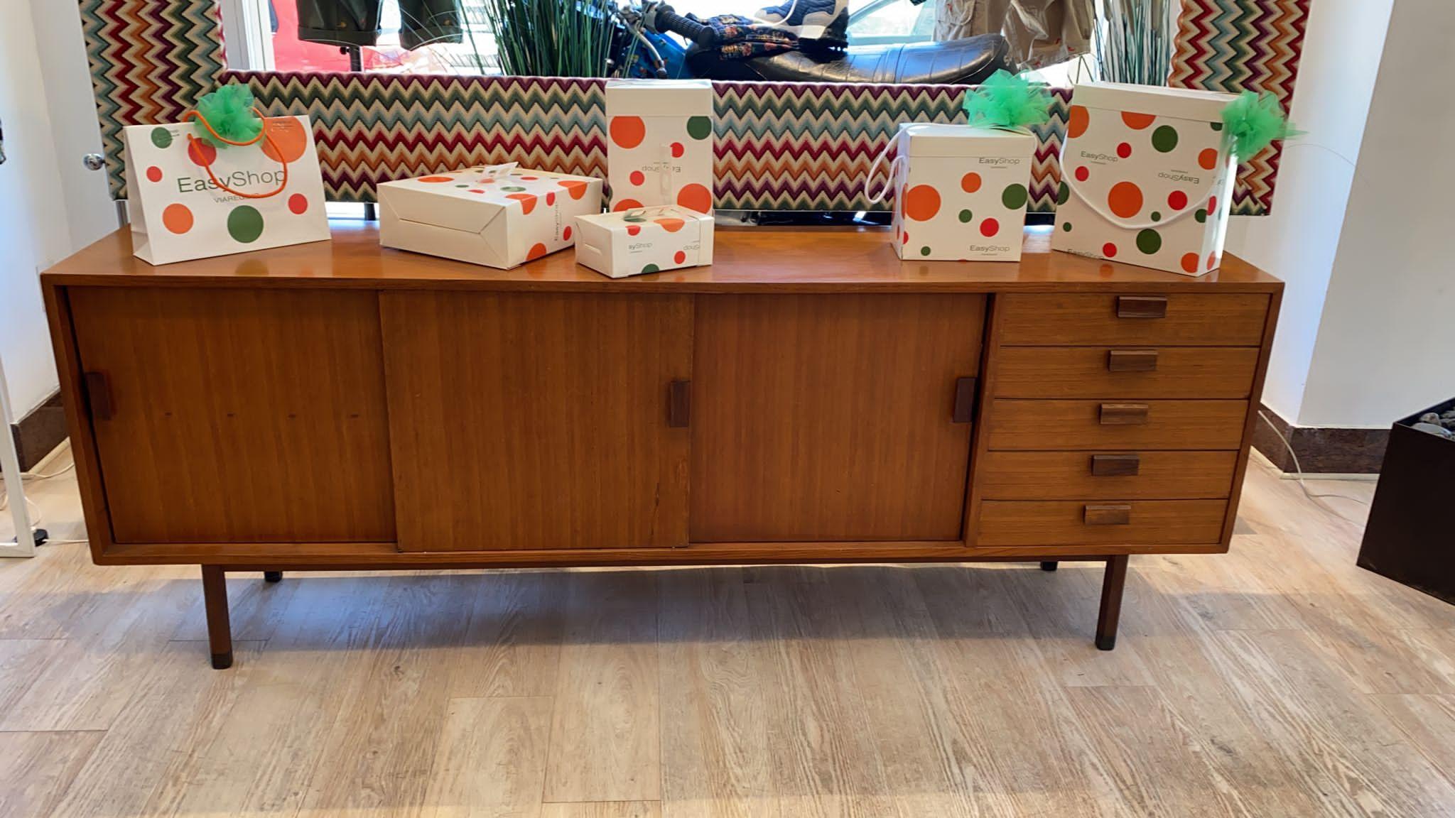 Sideboard Italian Work Mid-Century Modern In Good Condition For Sale In Lucca, IT