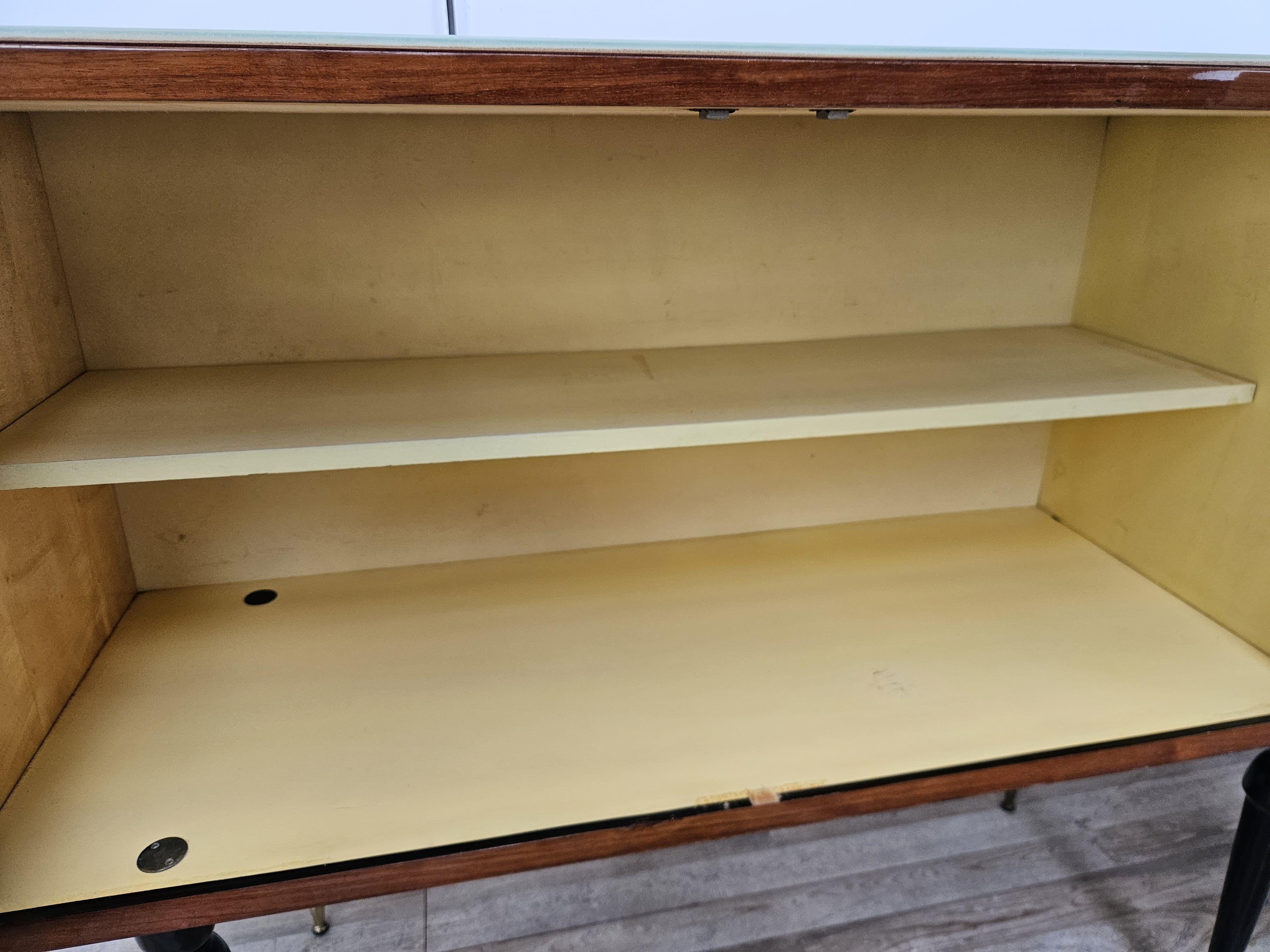 Italian mahogany sideboard from the mid-1960s with glass top For Sale 6