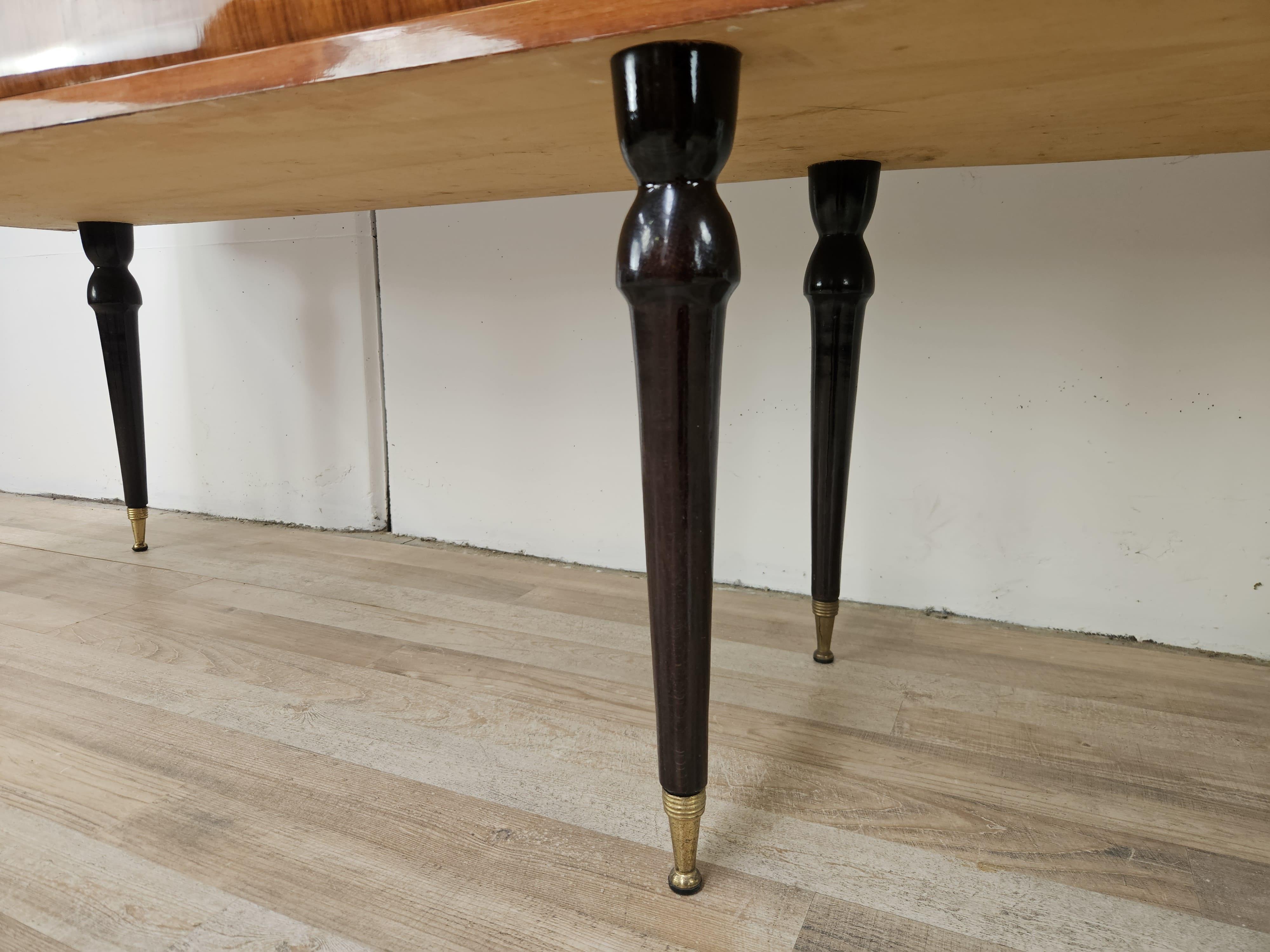 Italian mahogany sideboard from the mid-1960s with glass top For Sale 10
