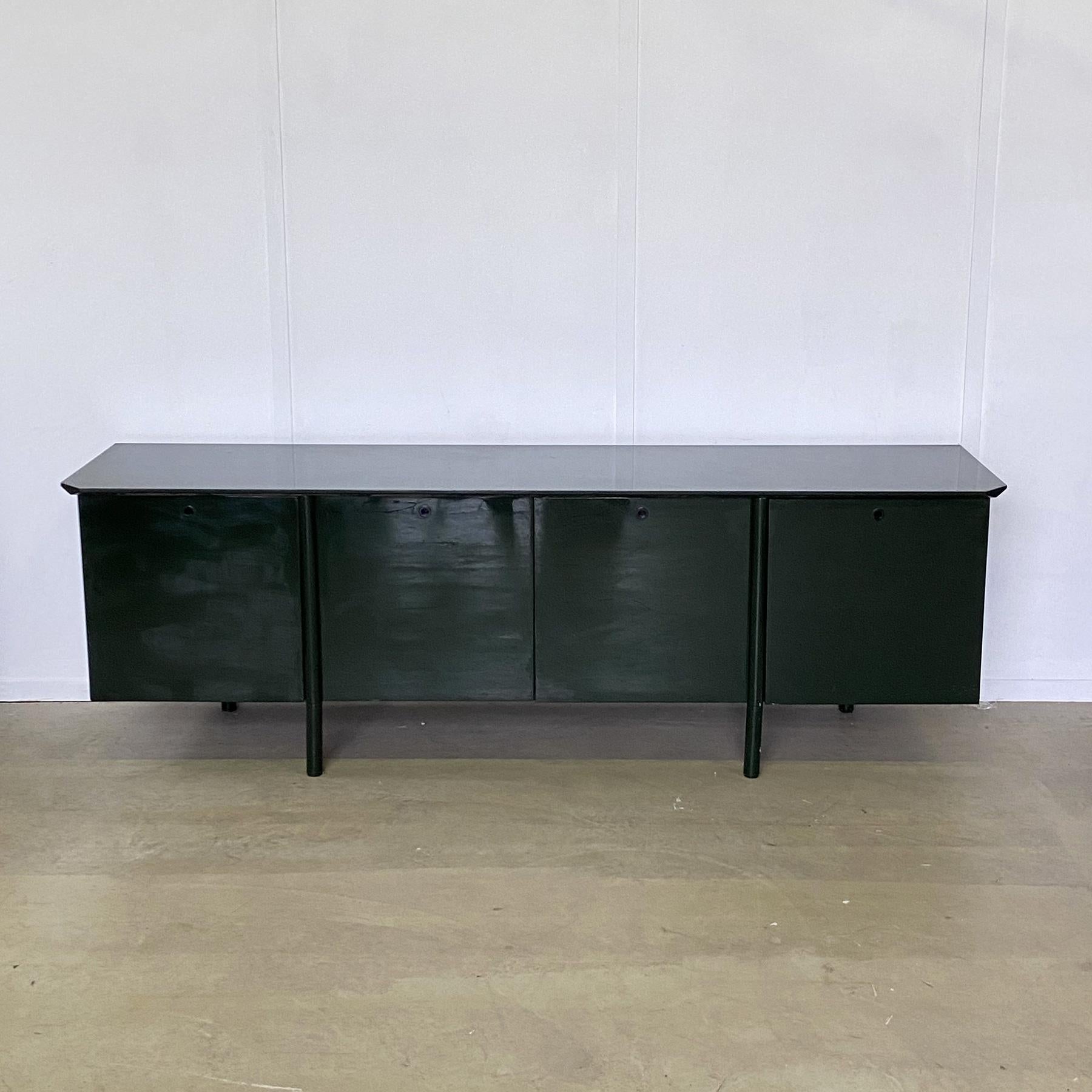 Sideboard lacquered 1970s Giotto Stoppino For Sale 1
