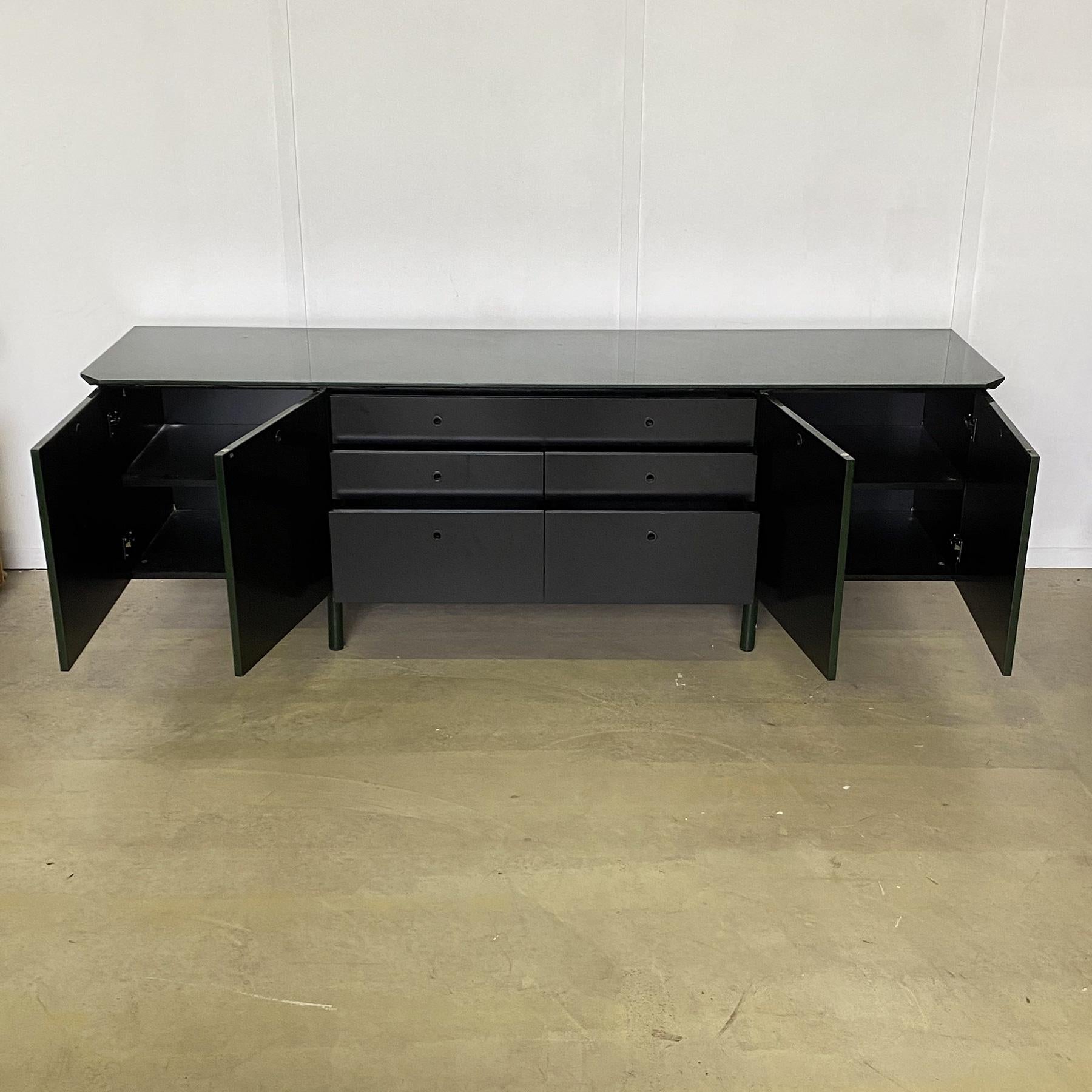 Sideboard lacquered 1970s Giotto Stoppino For Sale 10