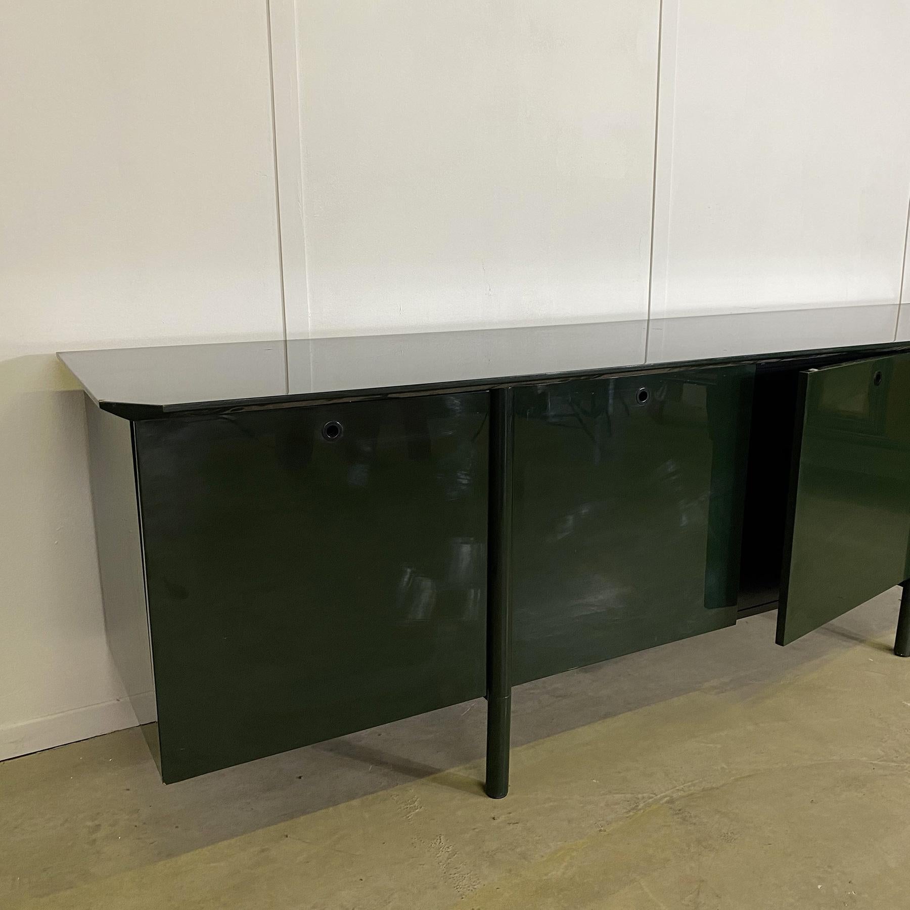 Mid-Century Modern Sideboard lacquered 1970s Giotto Stoppino For Sale