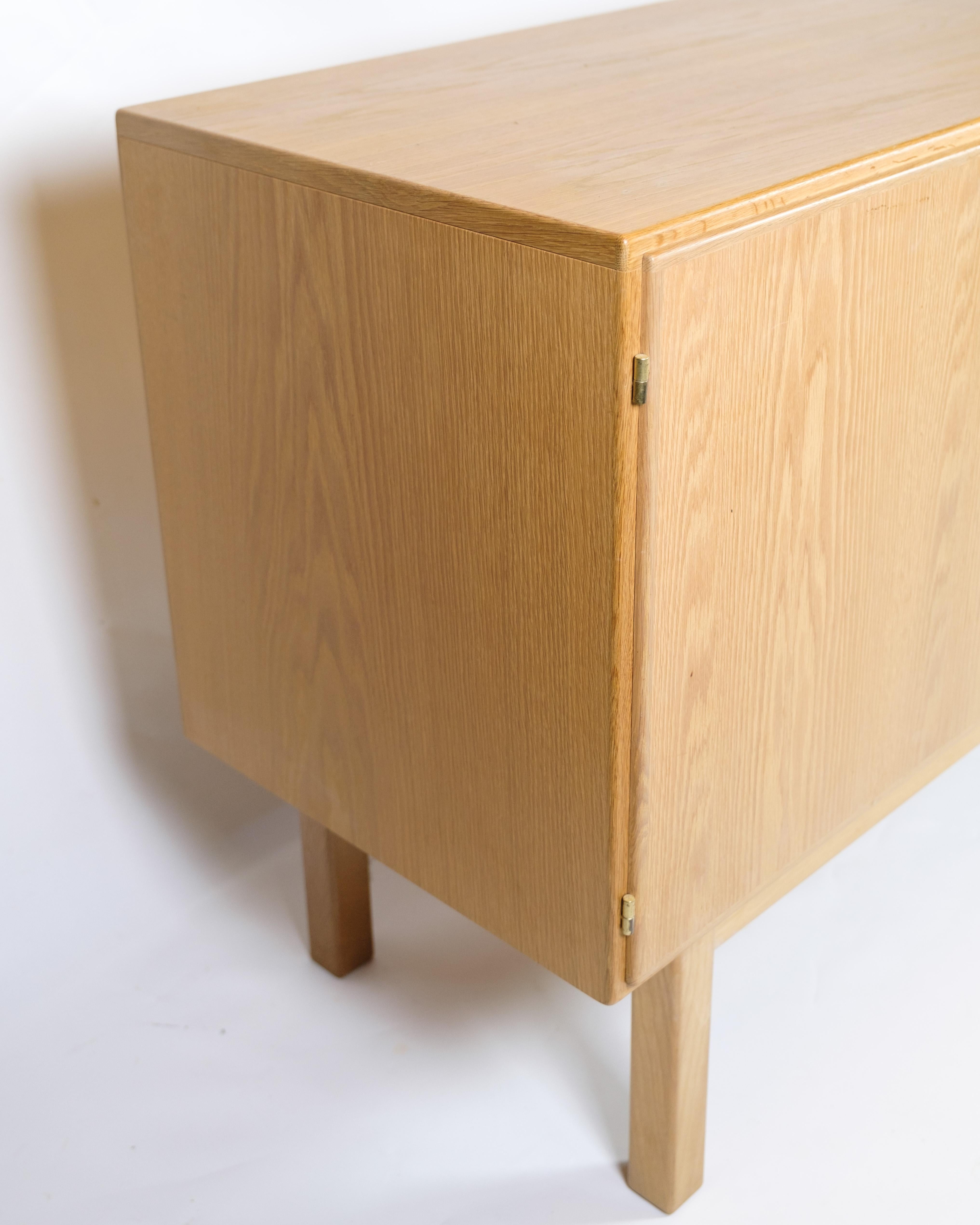 Sideboard aus Oak Wood im dänischen Design der 1960er Jahre im Angebot 3