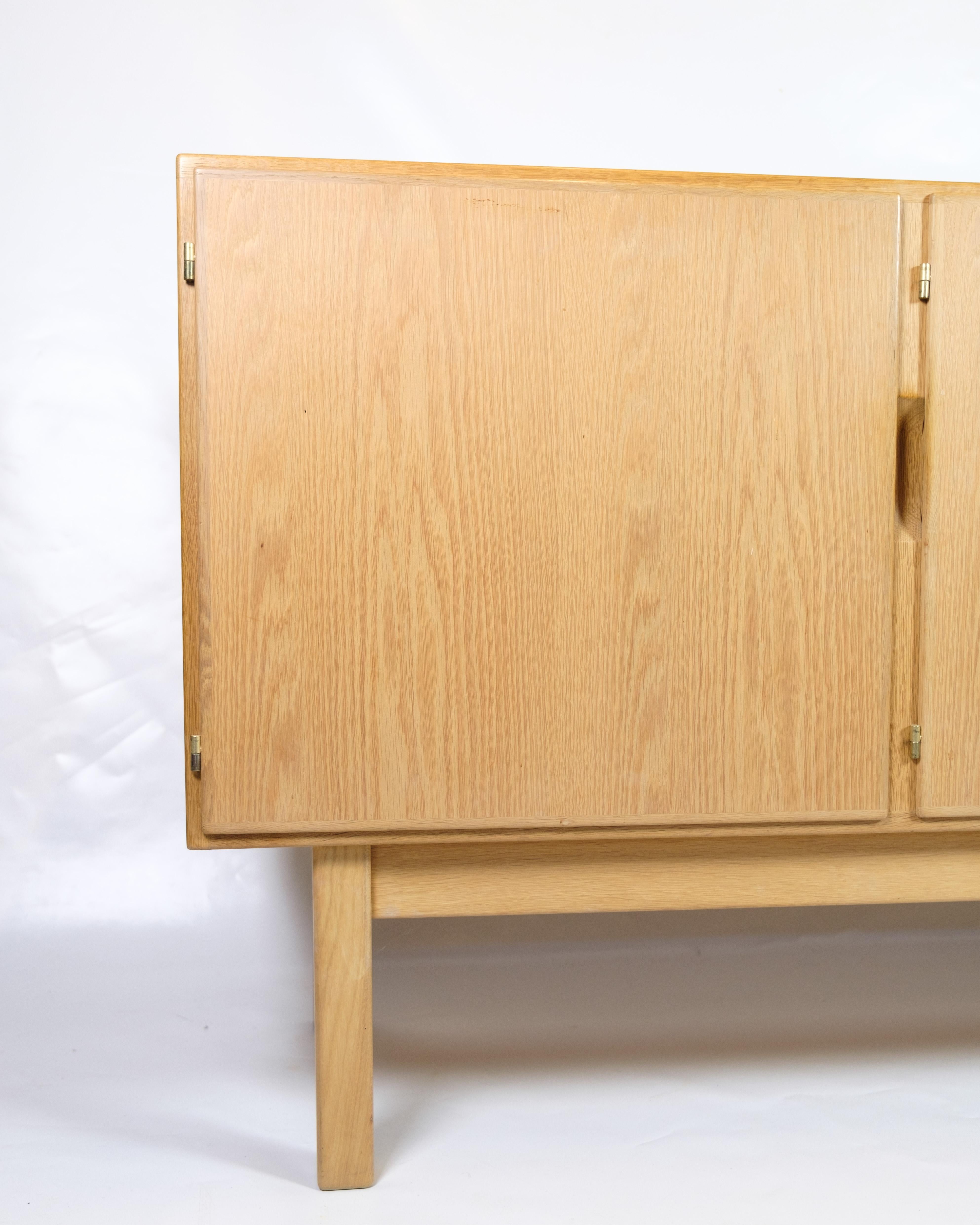 Sideboard aus Oak Wood im dänischen Design der 1960er Jahre im Angebot 6
