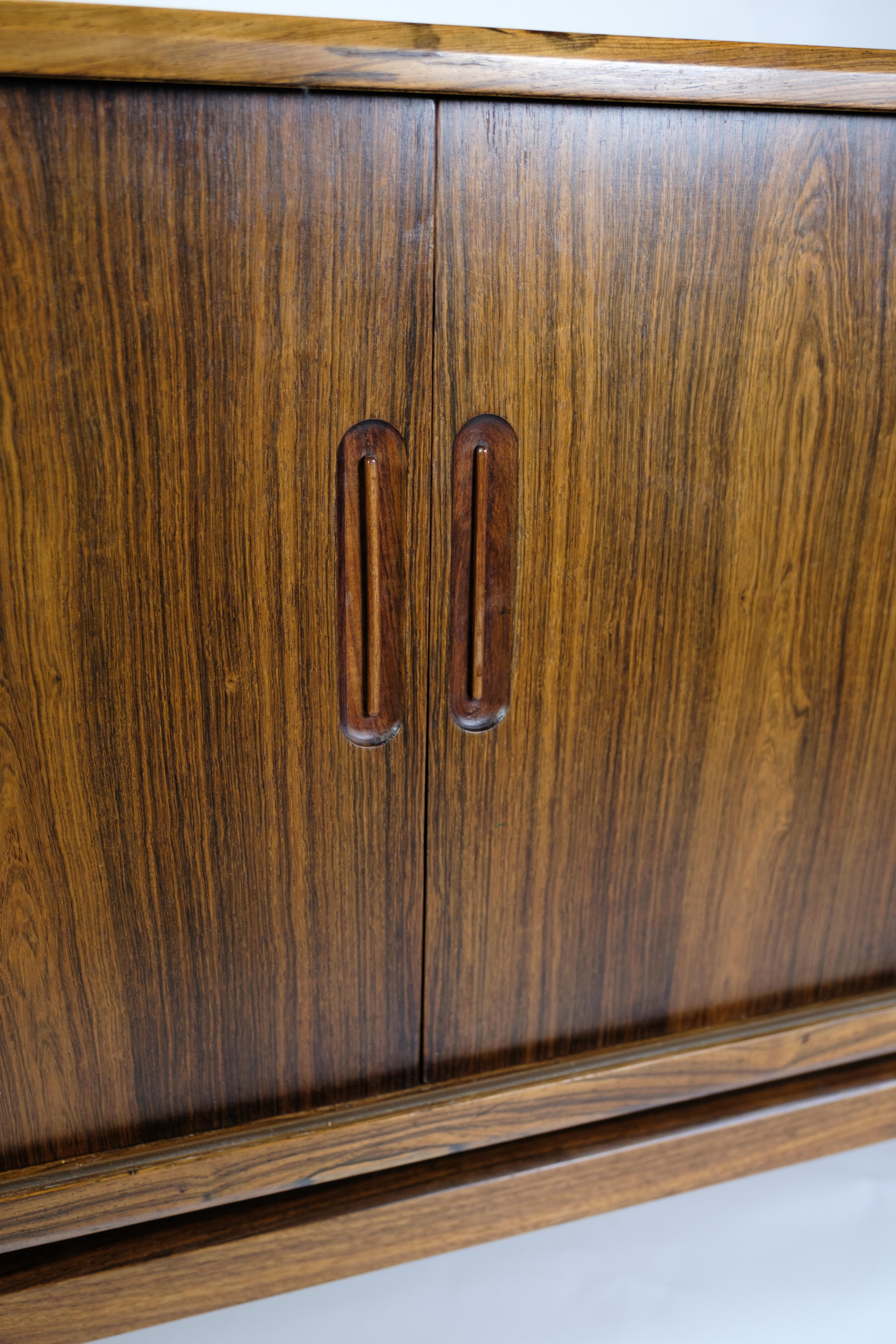 Sideboard Made in Rosewood by Henry Rosengren Hansen From 1960s For Sale 4