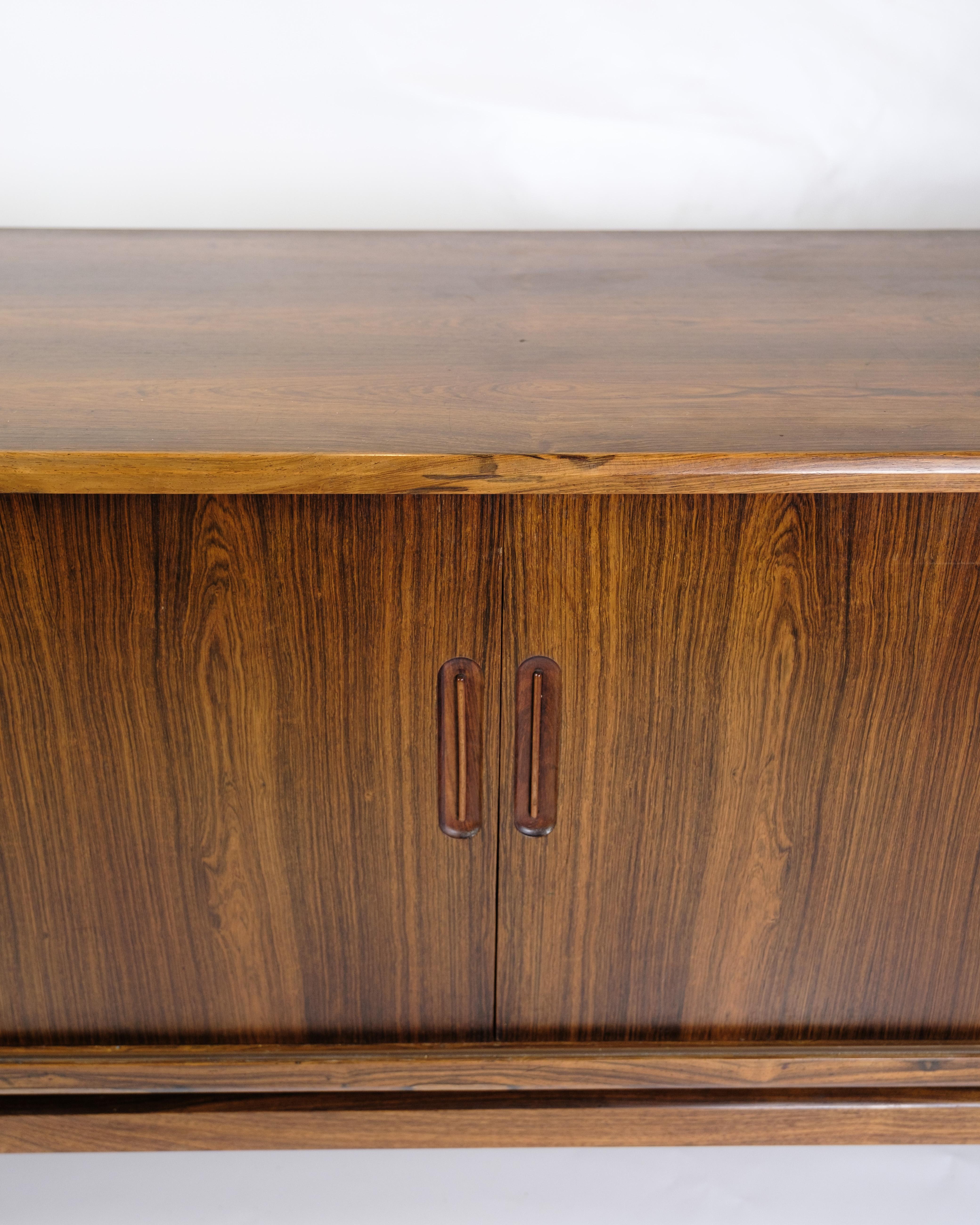 Sideboard Made in Rosewood by Henry Rosengren Hansen From 1960s For Sale 5