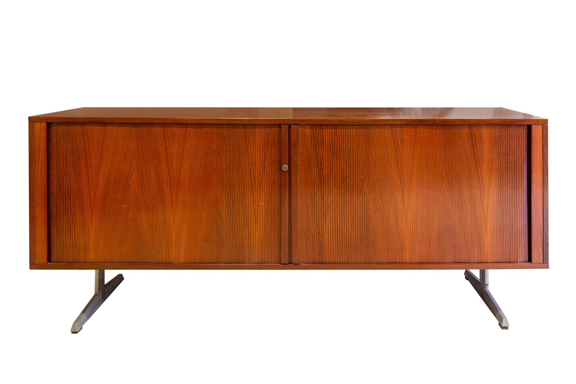 Sideboard Mid-Century Modern sliding-doors. Danish by Marius Bryialsen from Nipu 1960s
Superb quality. The furniture is of excellent quality both in the line and in choise of materials. The grissinate doors are sliding. The sideboard is elegant and
