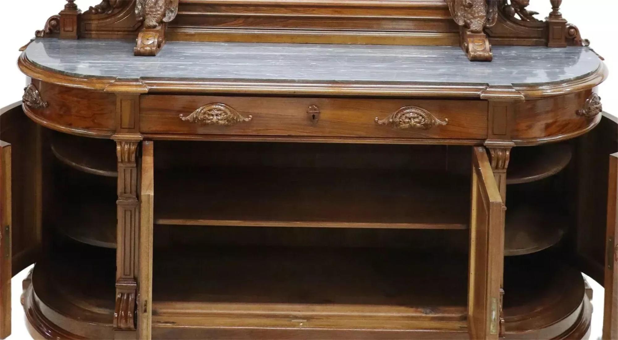 Enfilade étroit, en bois sculpté, monumental, néo-renaissance, 126 po. Bon état - En vente à Austin, TX