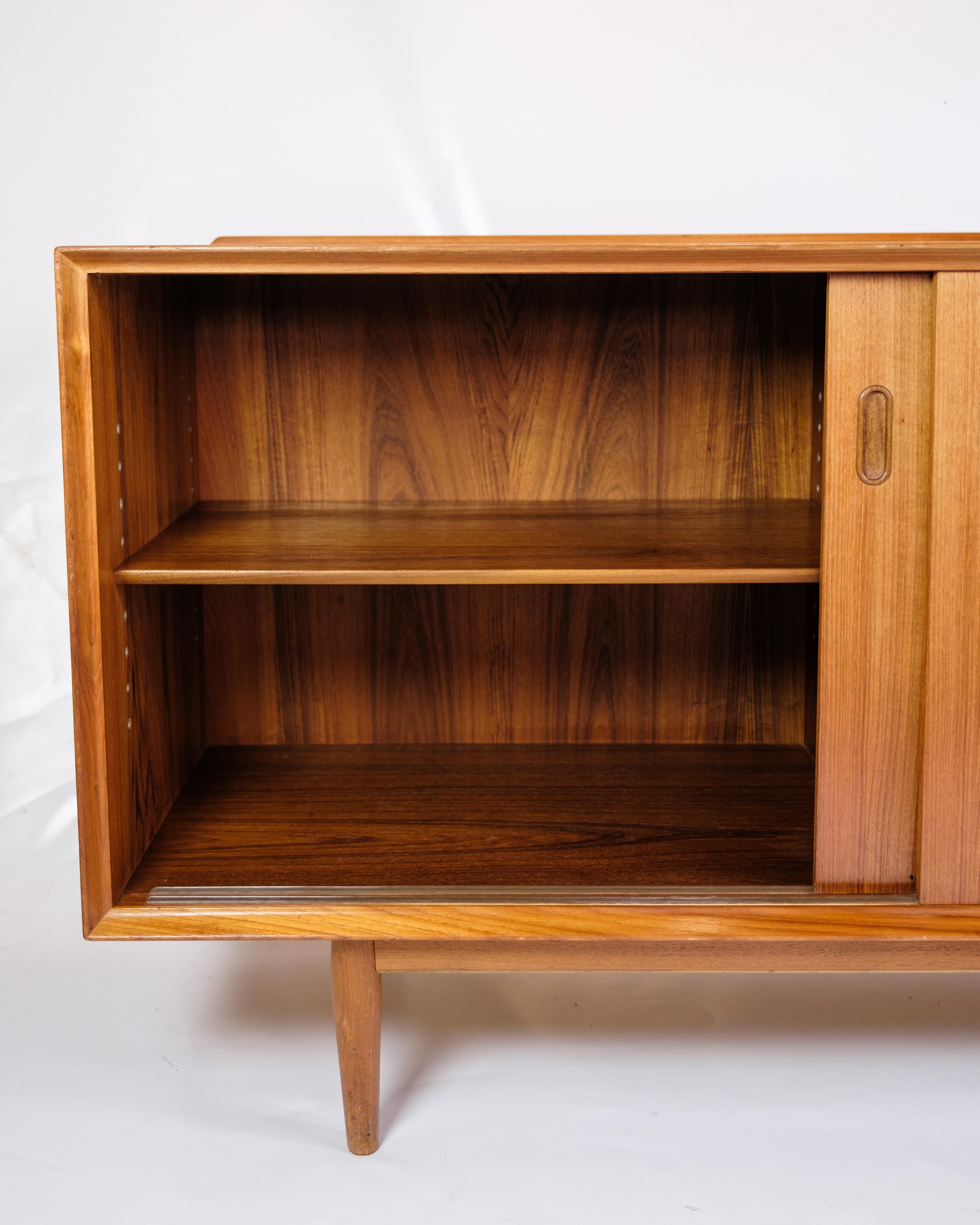 Sideboard Model 29 Made In Teak By Arne Vodder For Sibast From 1950s In Excellent Condition For Sale In Lejre, DK