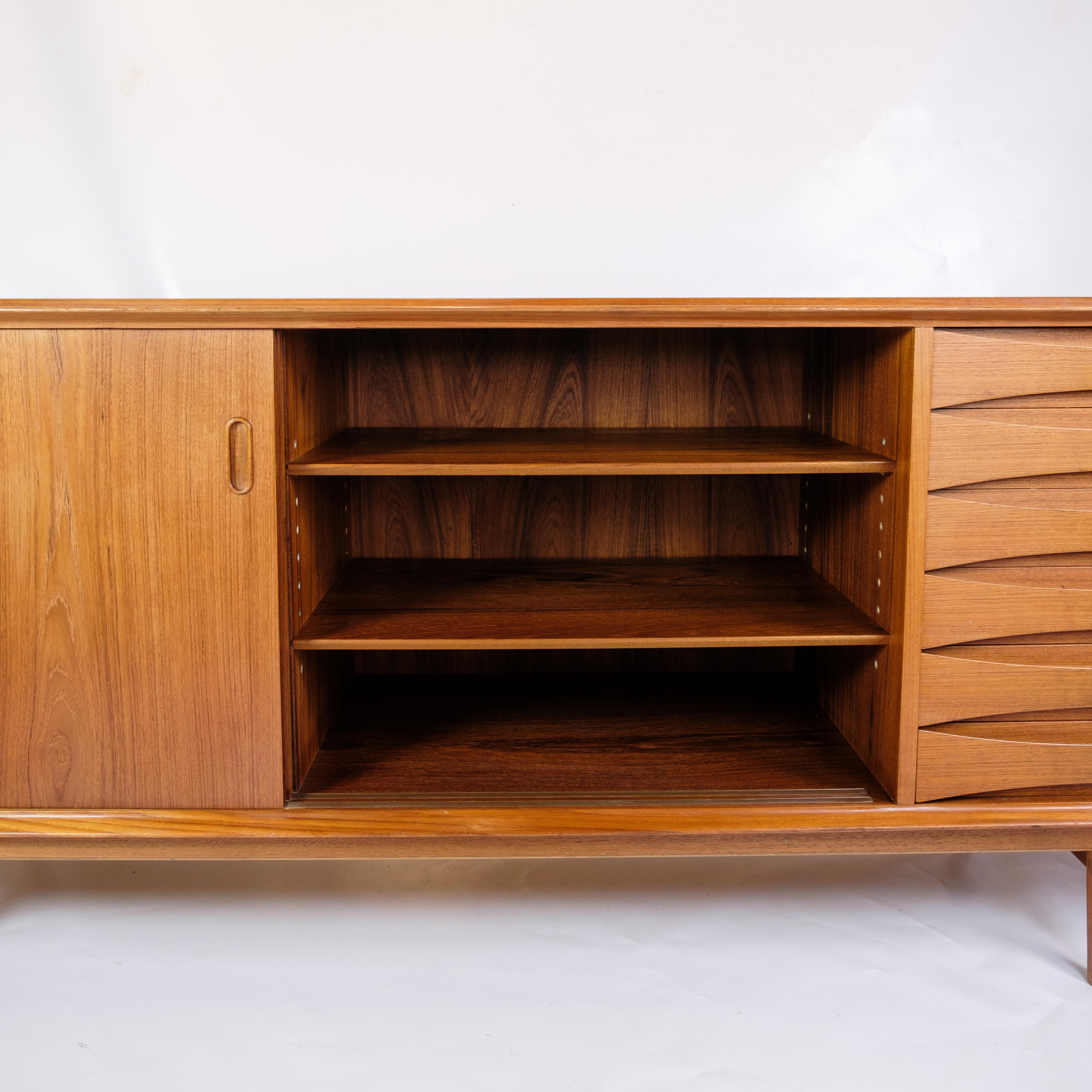 Mid-20th Century Sideboard Model 29 Made In Teak By Arne Vodder For Sibast From 1950s For Sale