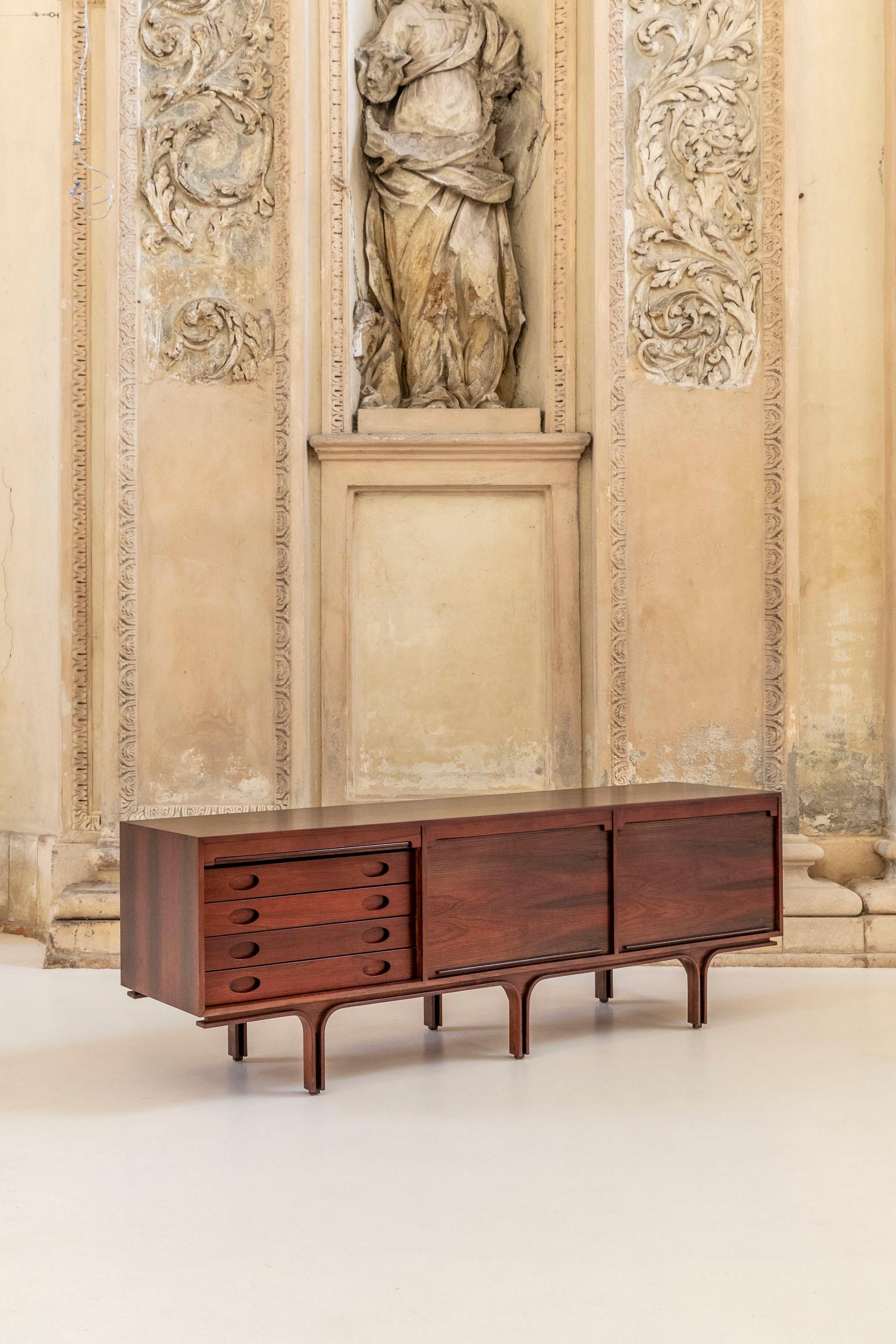 Sideboard Model 503 Design by Gianfranco Frattini for Bernini In Excellent Condition In Piacenza, Italy