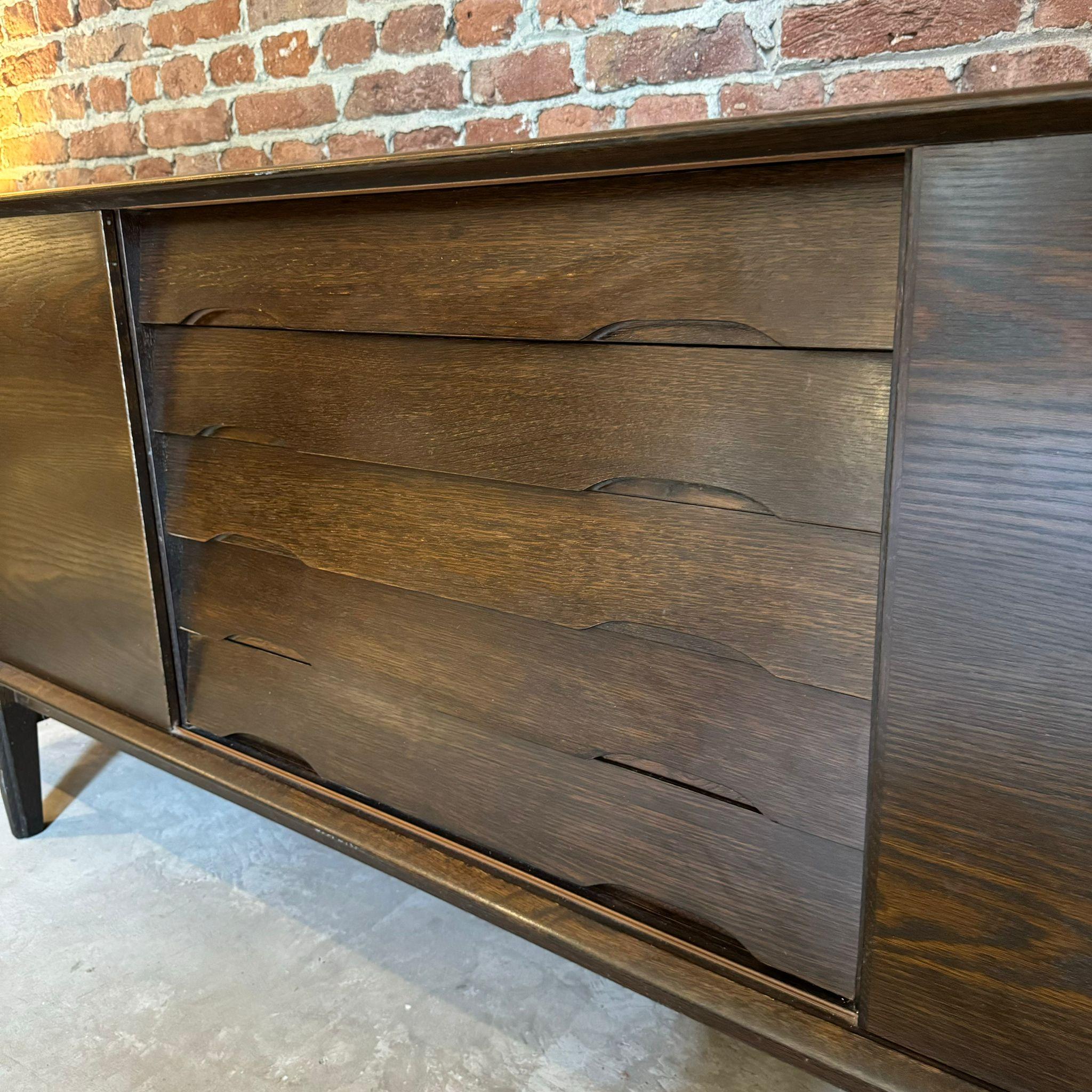 Sideboard model 65 Henry Rosengren Hansen for Skovby In Excellent Condition In Torino, IT