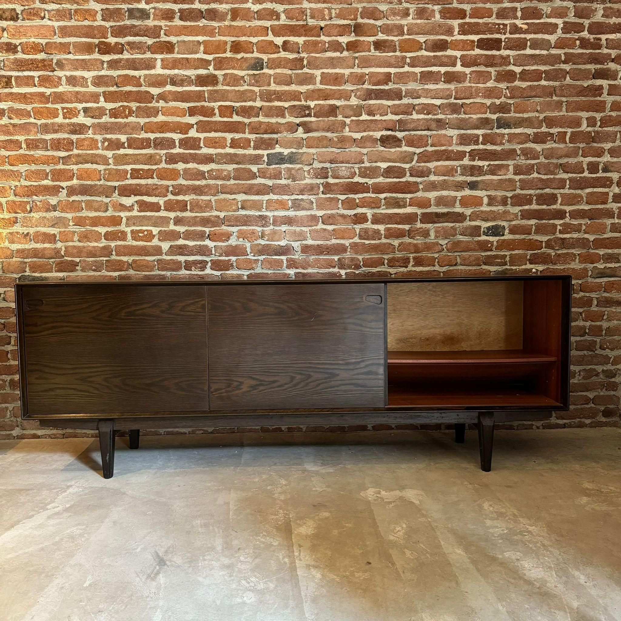 Sideboard model 65 Henry Rosengren Hansen for Skovby 1