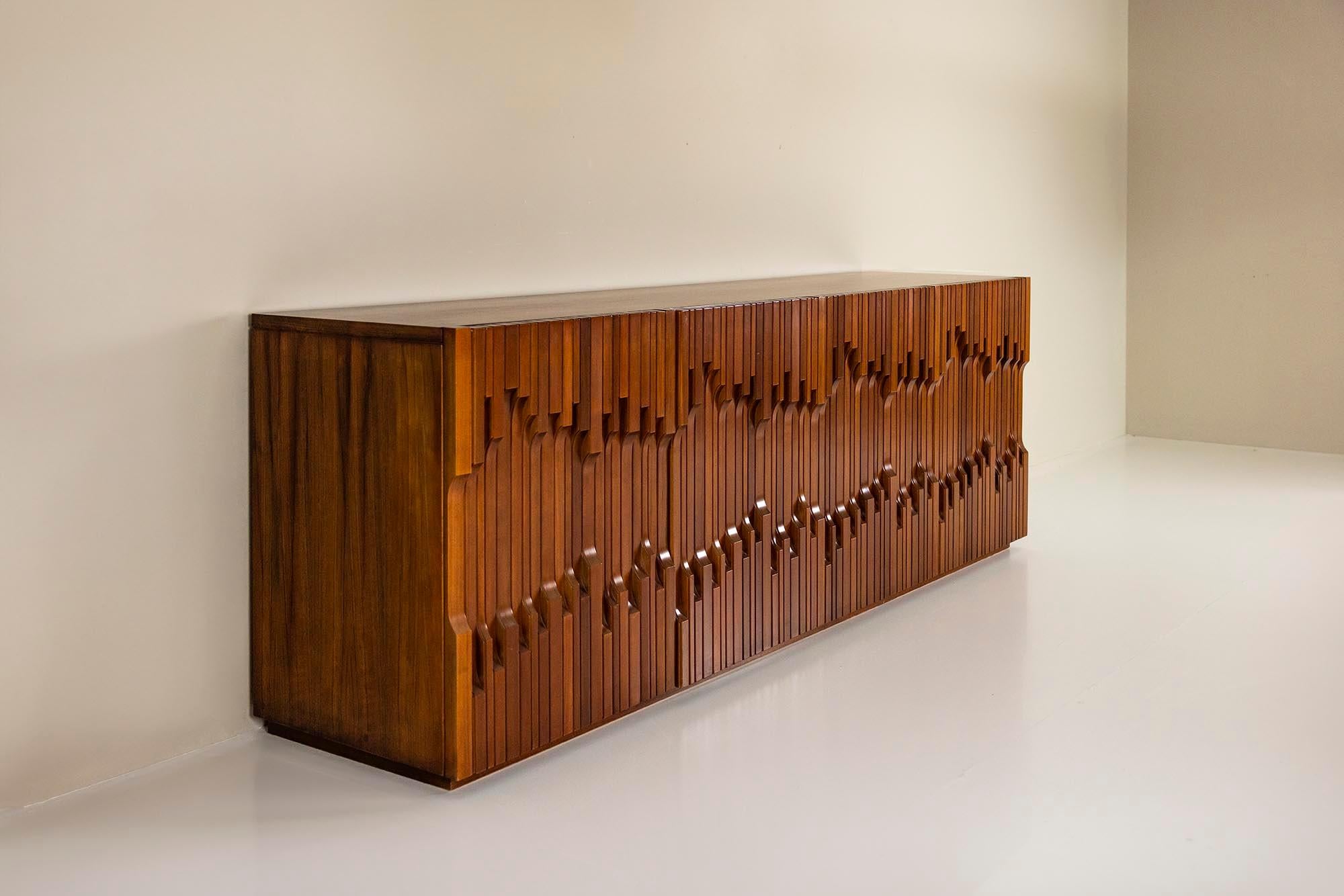 Credenza Model 