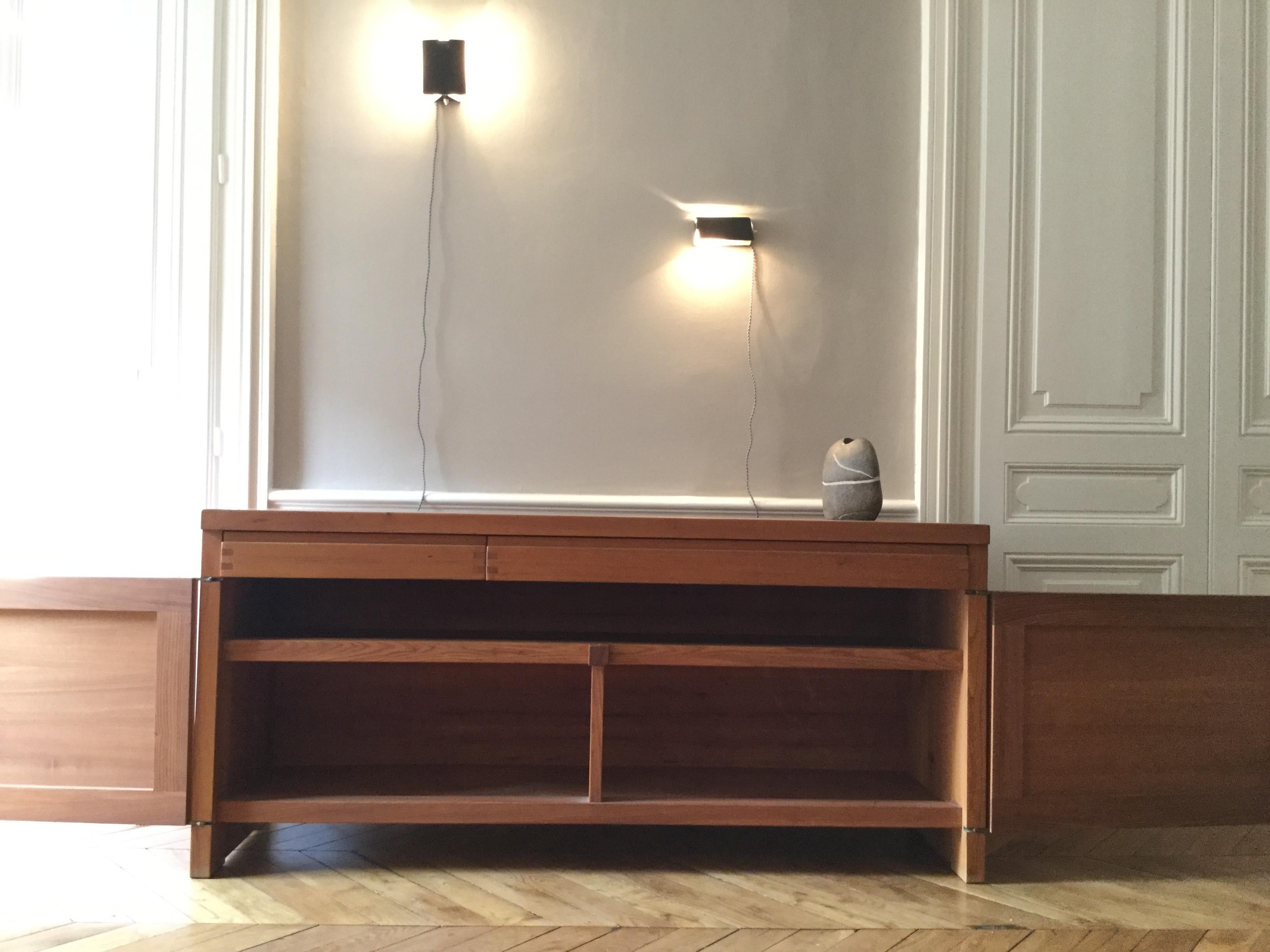 Authentic piece of the Pierre Chapo creator dating from 1967 French elm. Beautiful patina made by the years. Furniture in perfect condition for use. Long buffet has two doors, two drawers, a fixed shelf and a wooden closure. Measures: Length 183 cm,