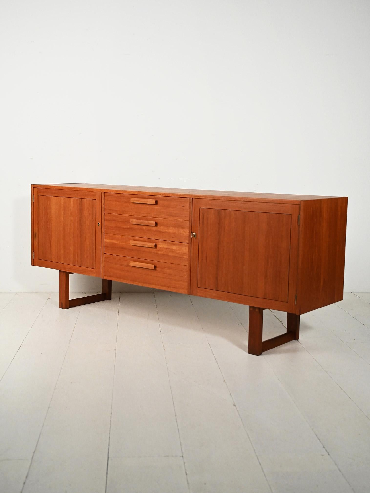 Buffet modèle Domi Monté de Nils Jonsson, années '60 Bon état - En vente à Brescia, IT