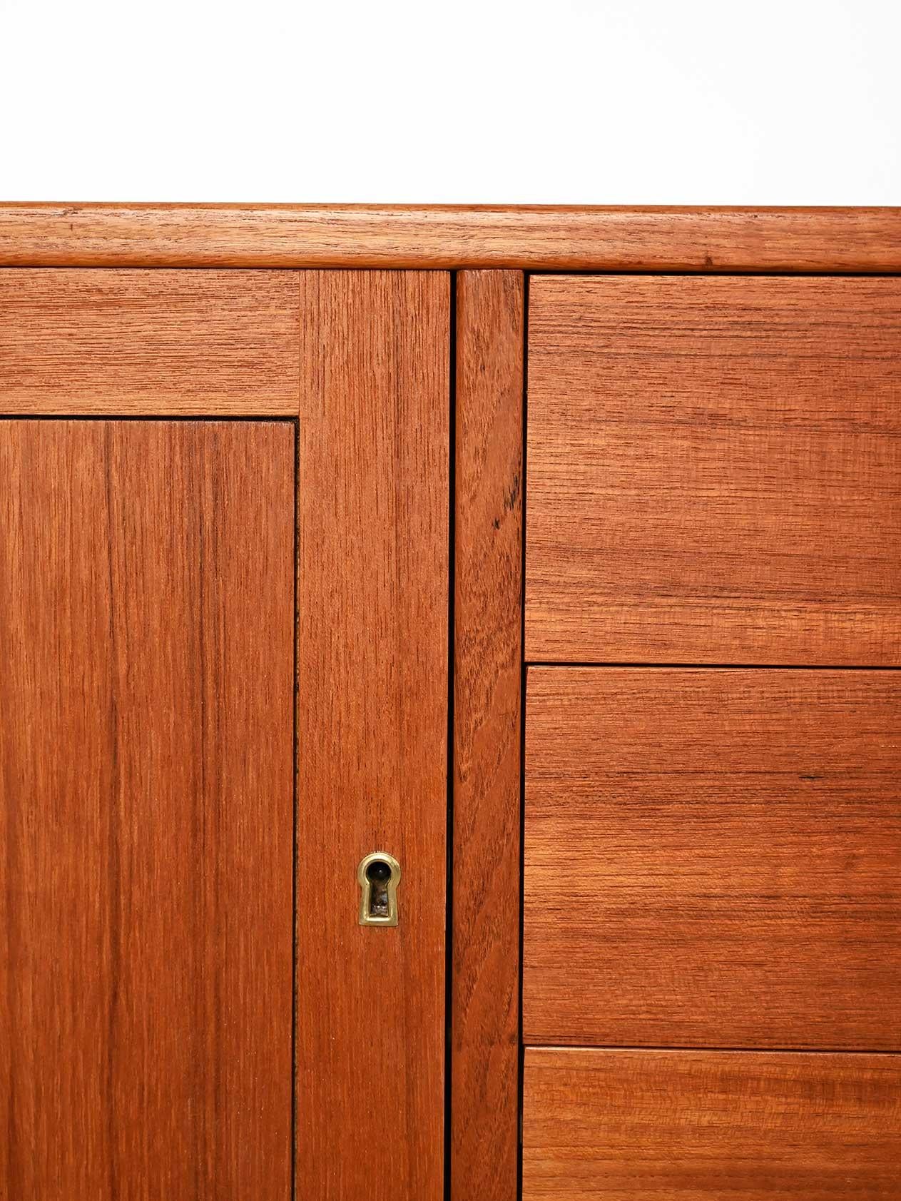 Milieu du XXe siècle Buffet modèle Domi Monté de Nils Jonsson, années '60 en vente