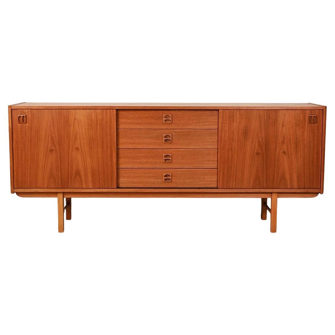 Sideboard modello Kørsor di IKEA in teak anni ’60