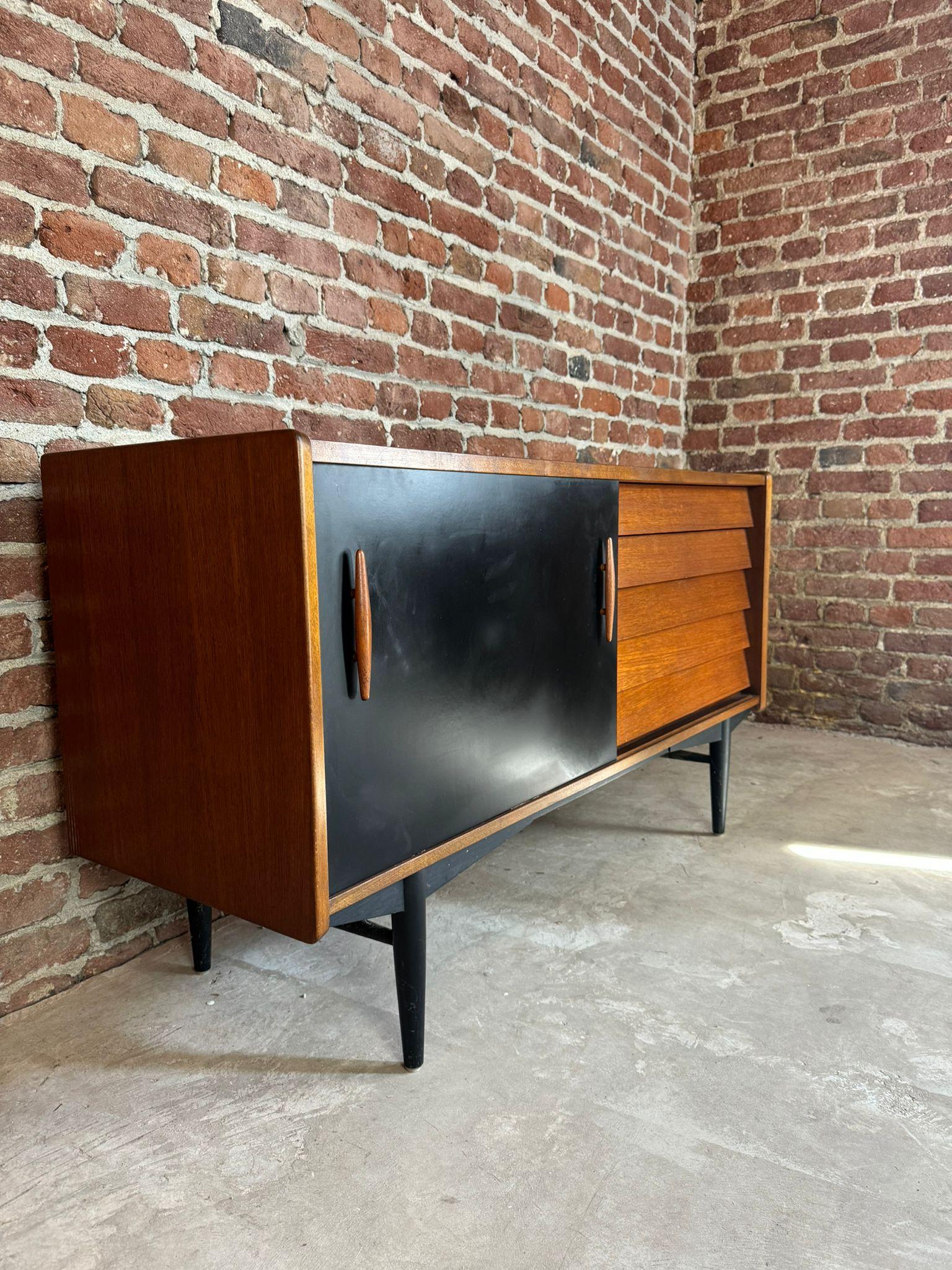 Sideboard Nils Jonsson for Hugo Troeds 1