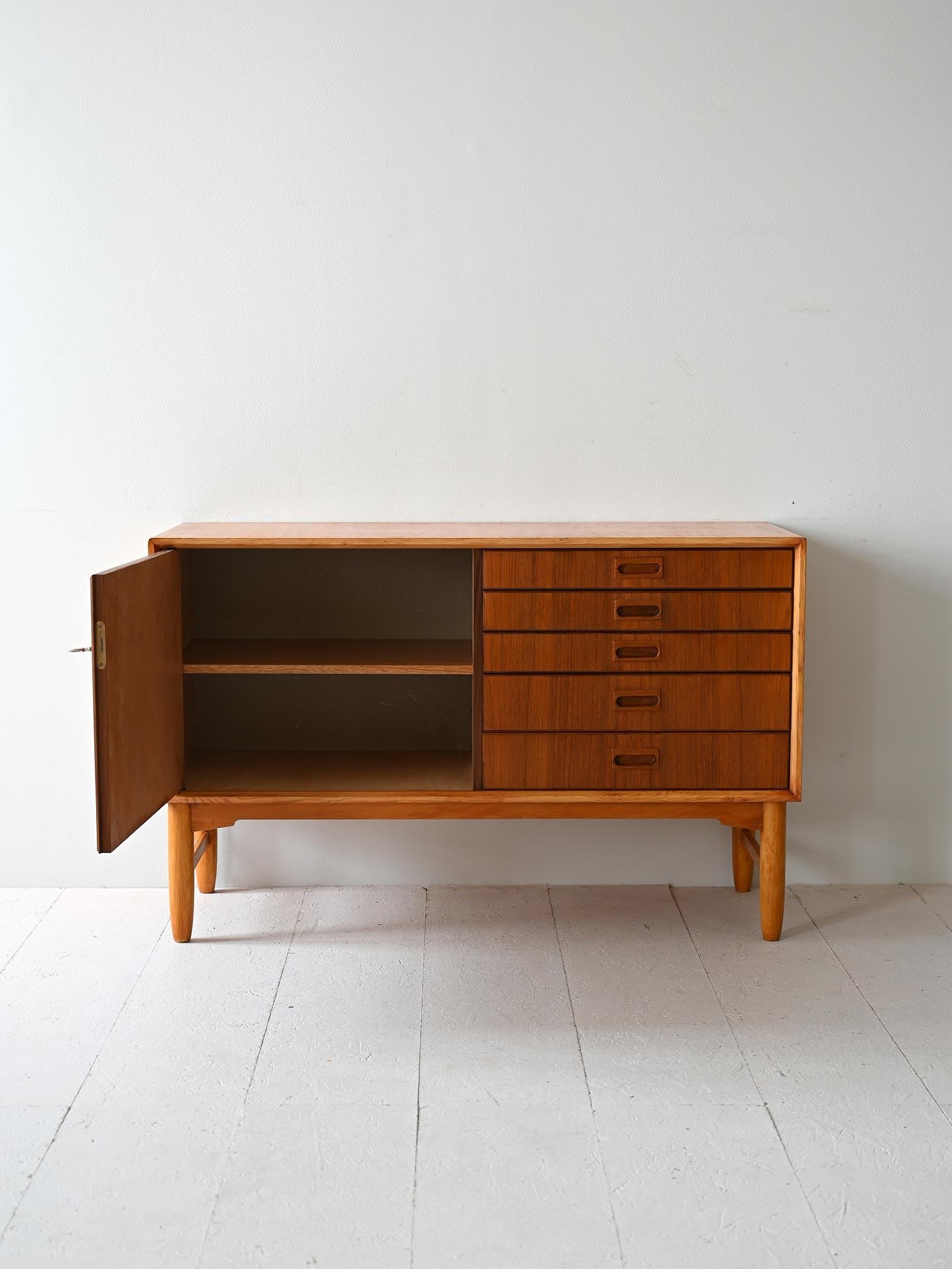 Scandinave moderne Buffet nordique des années 1960 en vente