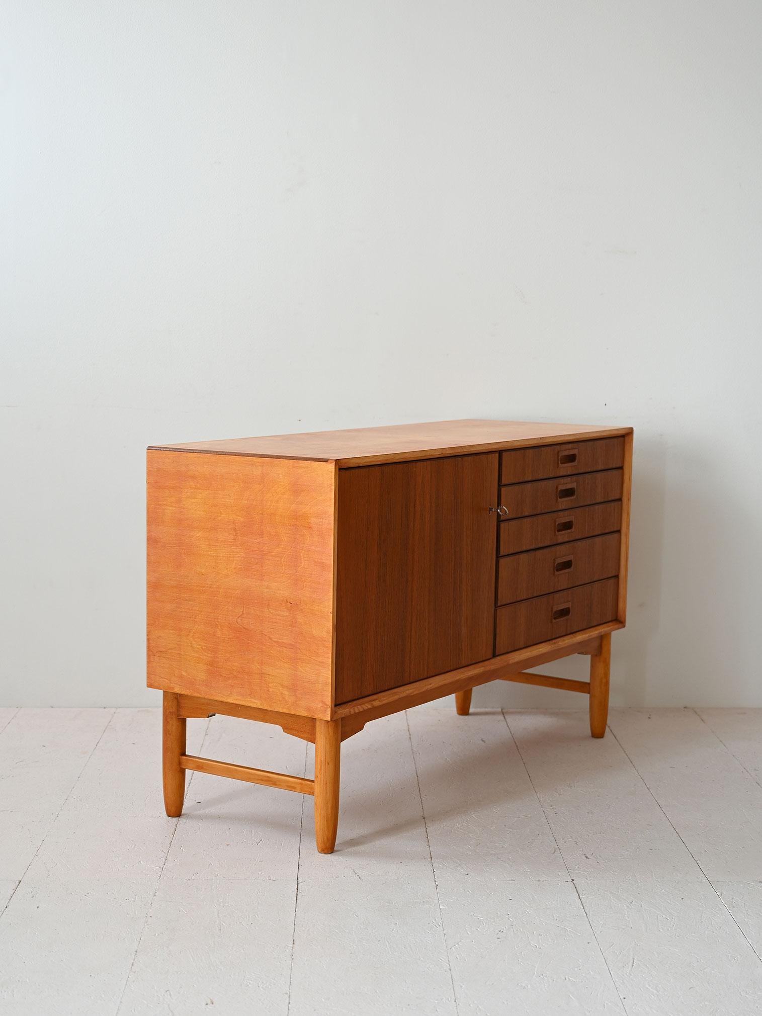 Scandinavian Buffet nordique des années 1960 en vente