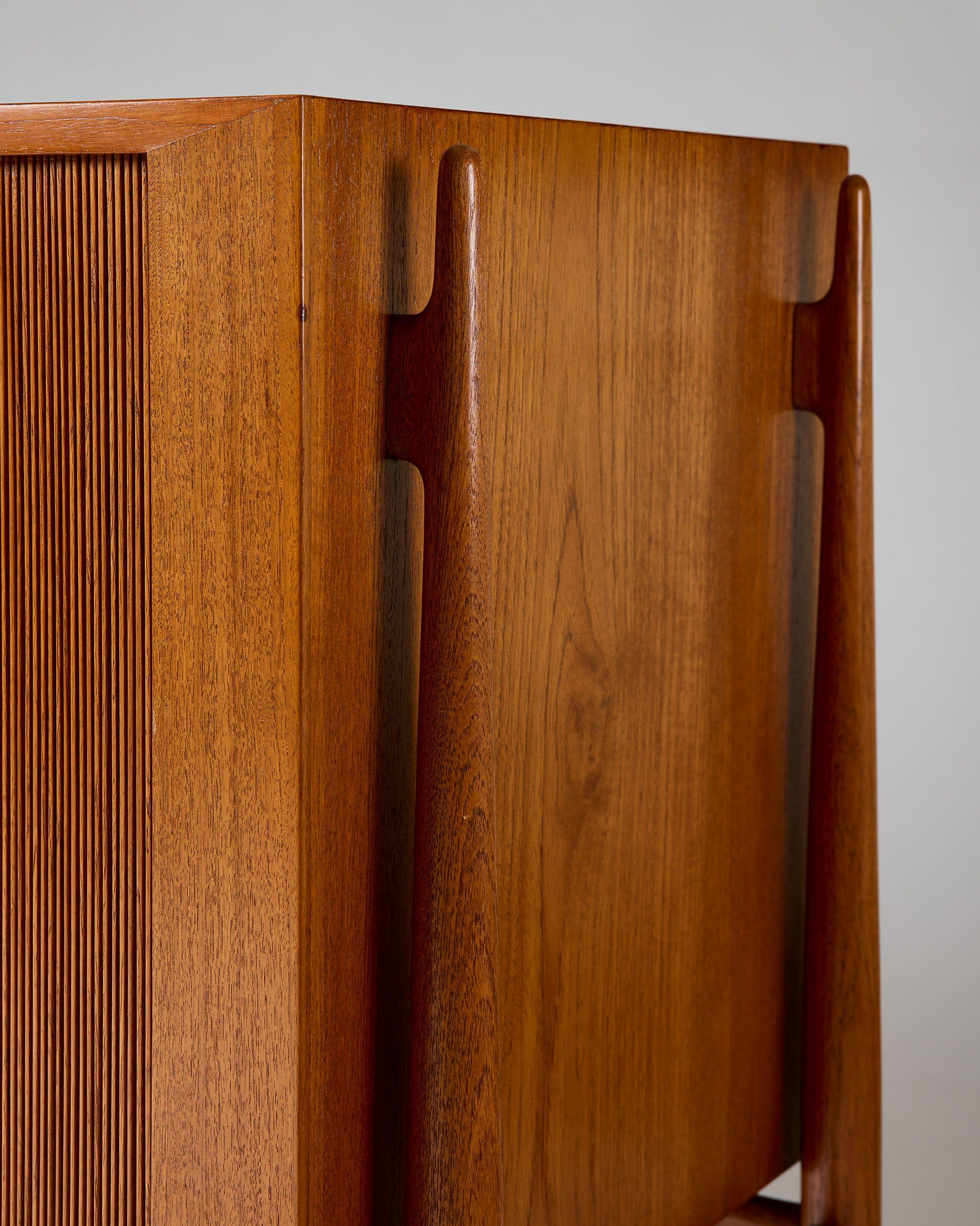 Sideboard 