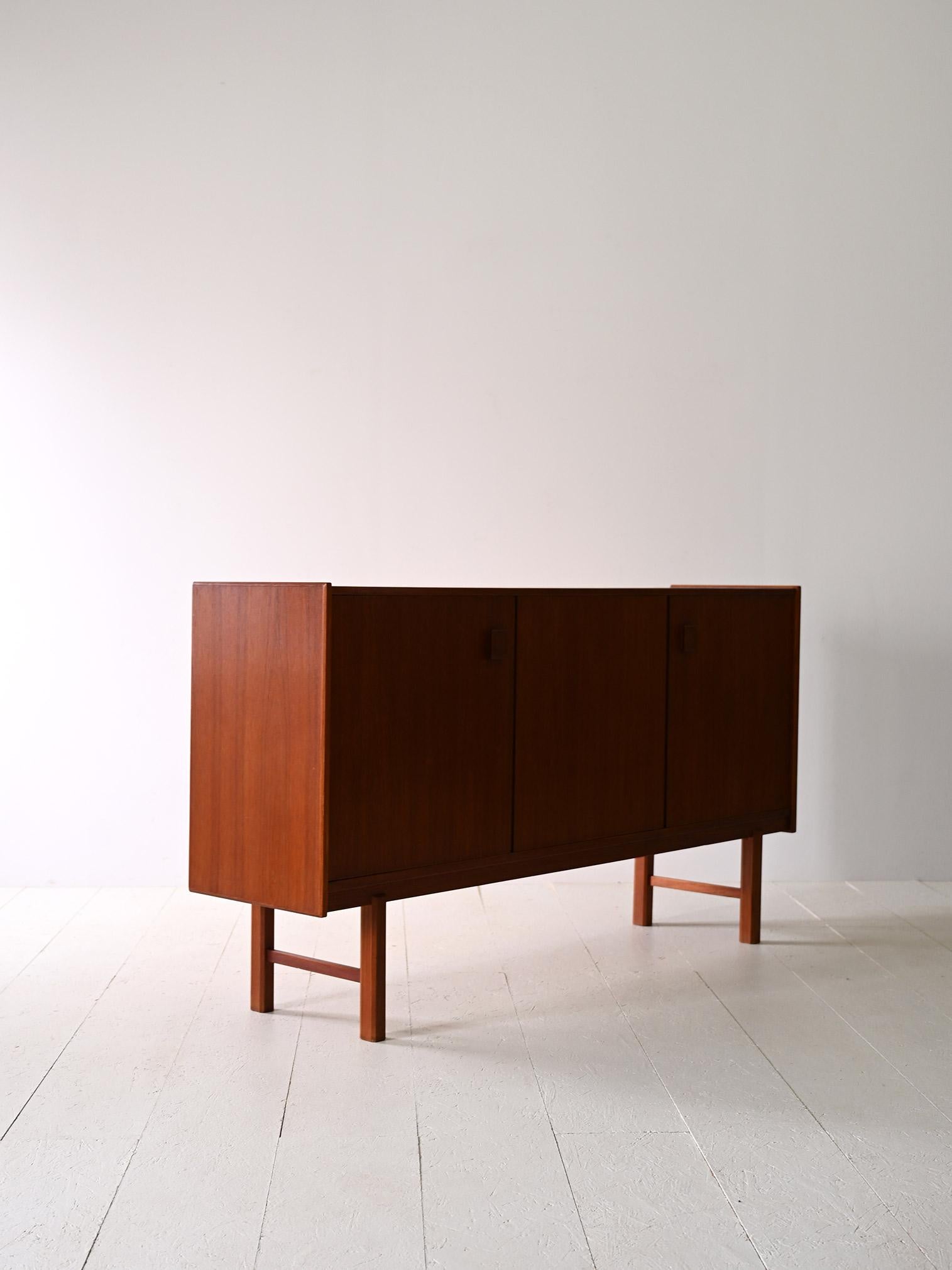 Sideboard of 1950s Scandinavian manufacture In Good Condition For Sale In Brescia, IT