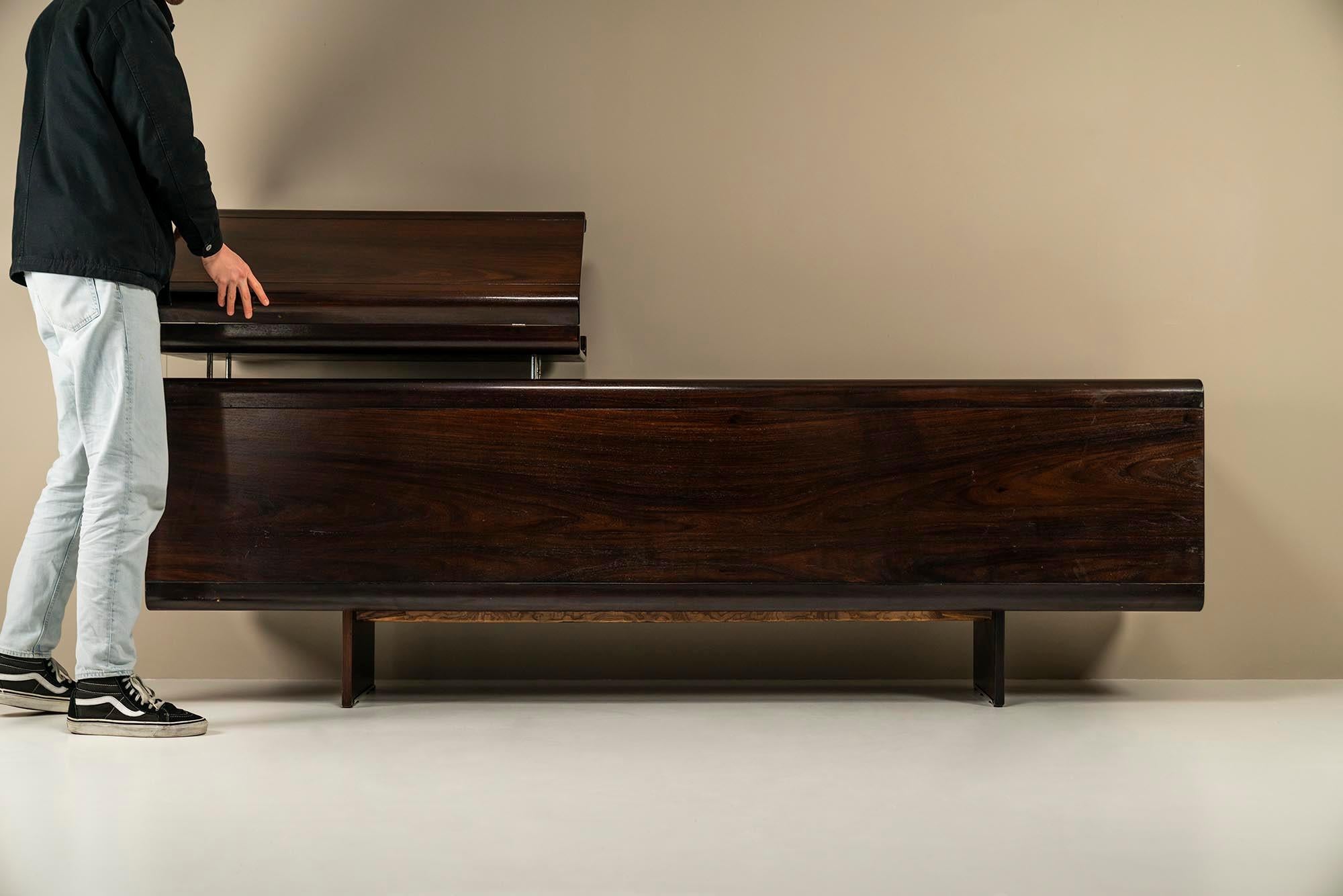 Sideboard 'Pellicano' in Rosewood by Vittorio Introini for Saporiti, Italy 1960s 1