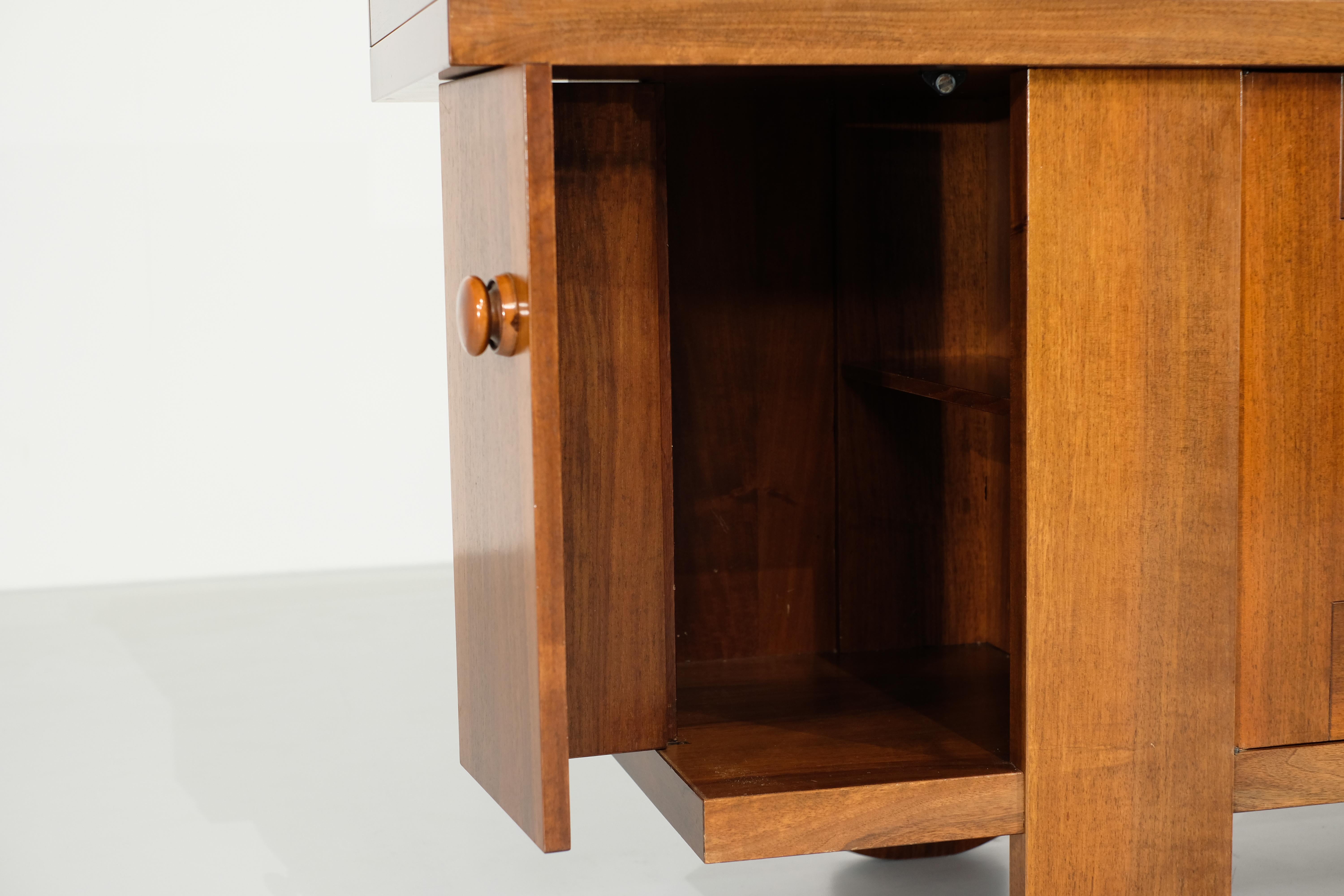 Enfilade Pranzo 602 de Silvio Coppola pour Bernini - années 1960 en vente 4