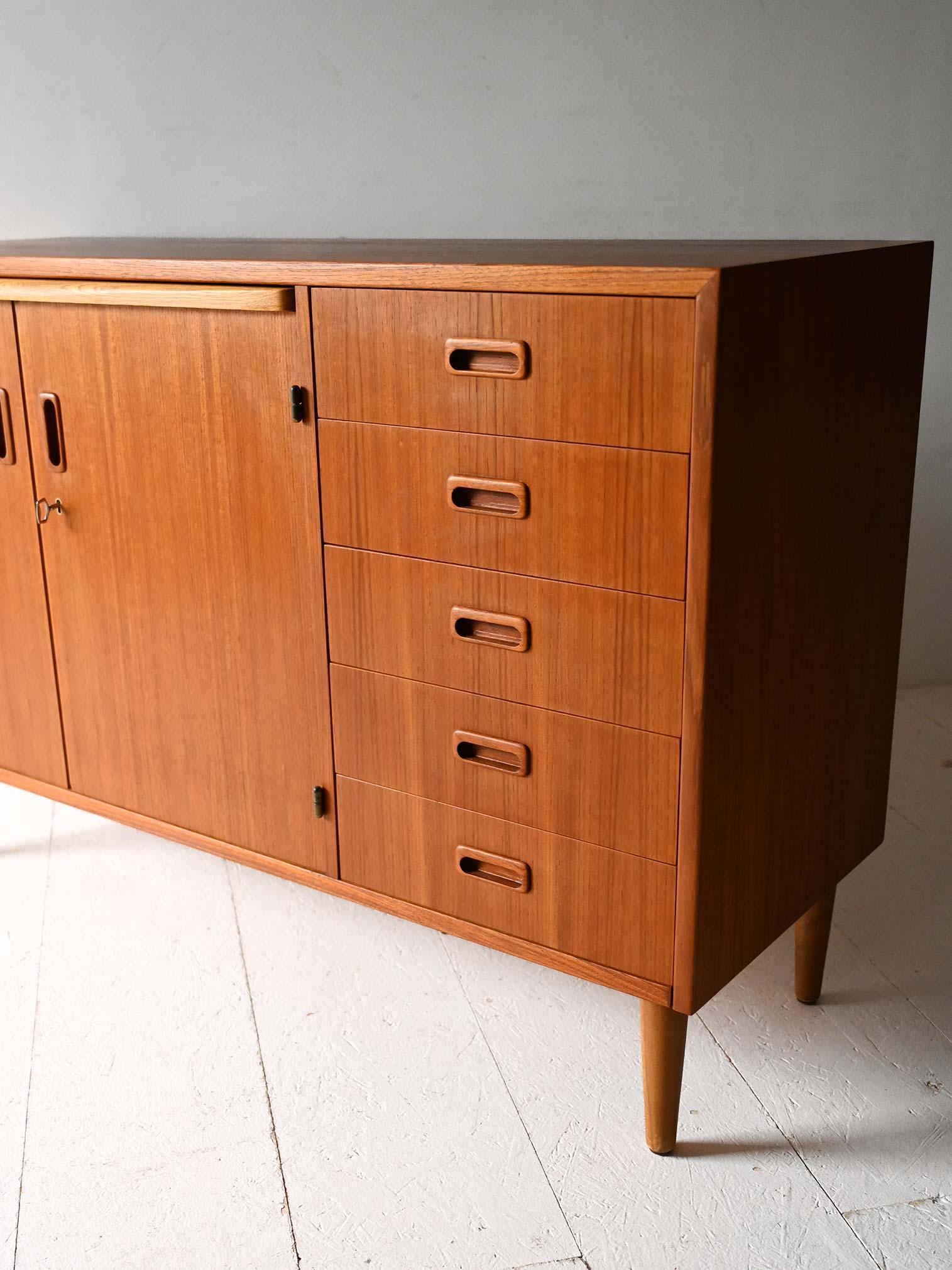 Scandinavian teak sideboard with drawers and desk For Sale 3