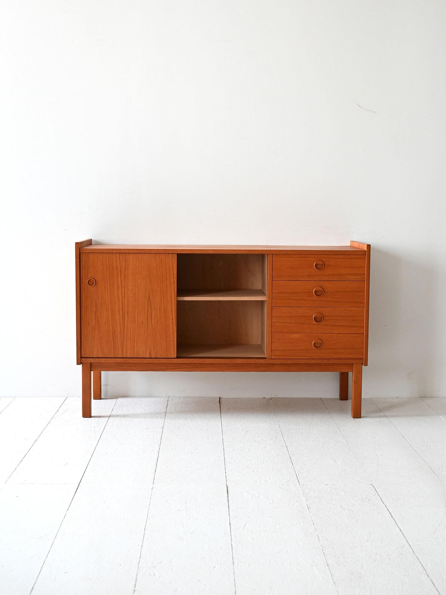 Scandinavian Sideboard scandinavo anni 50/60 in teak in vendita