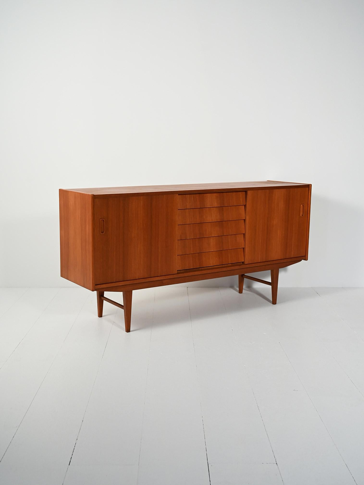 Credenza scandinava con Cassetti a latta anni 50/60 In condizioni buone in vendita a Brescia, IT