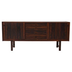Buffet scandinave en bois de rose des années 1960