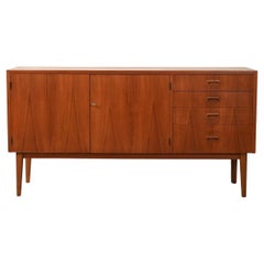 Buffet scandinave en teck des années 1960