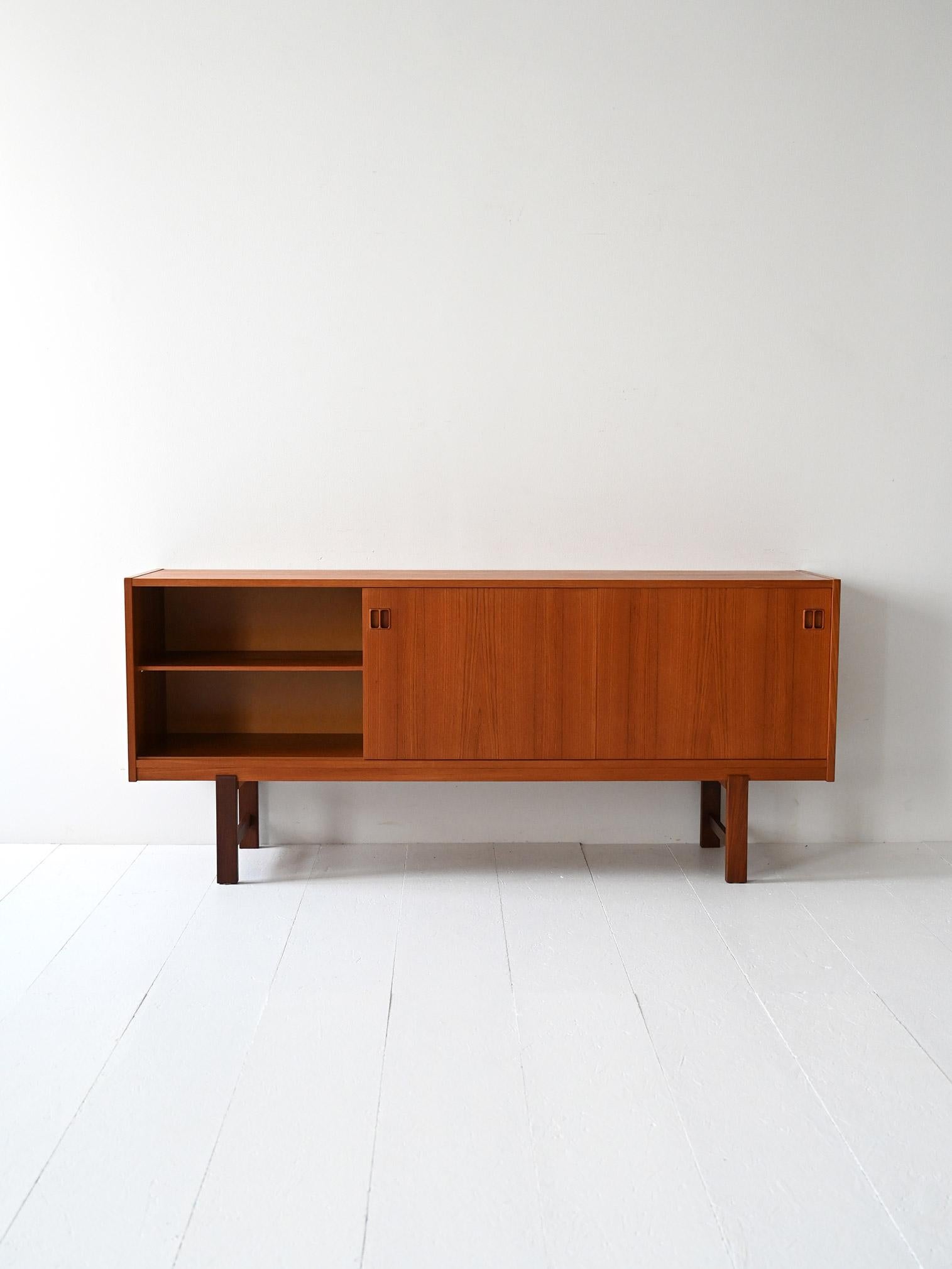 Scandinavian Modern Scandinavian teak 1960s sideboard with drawers For Sale