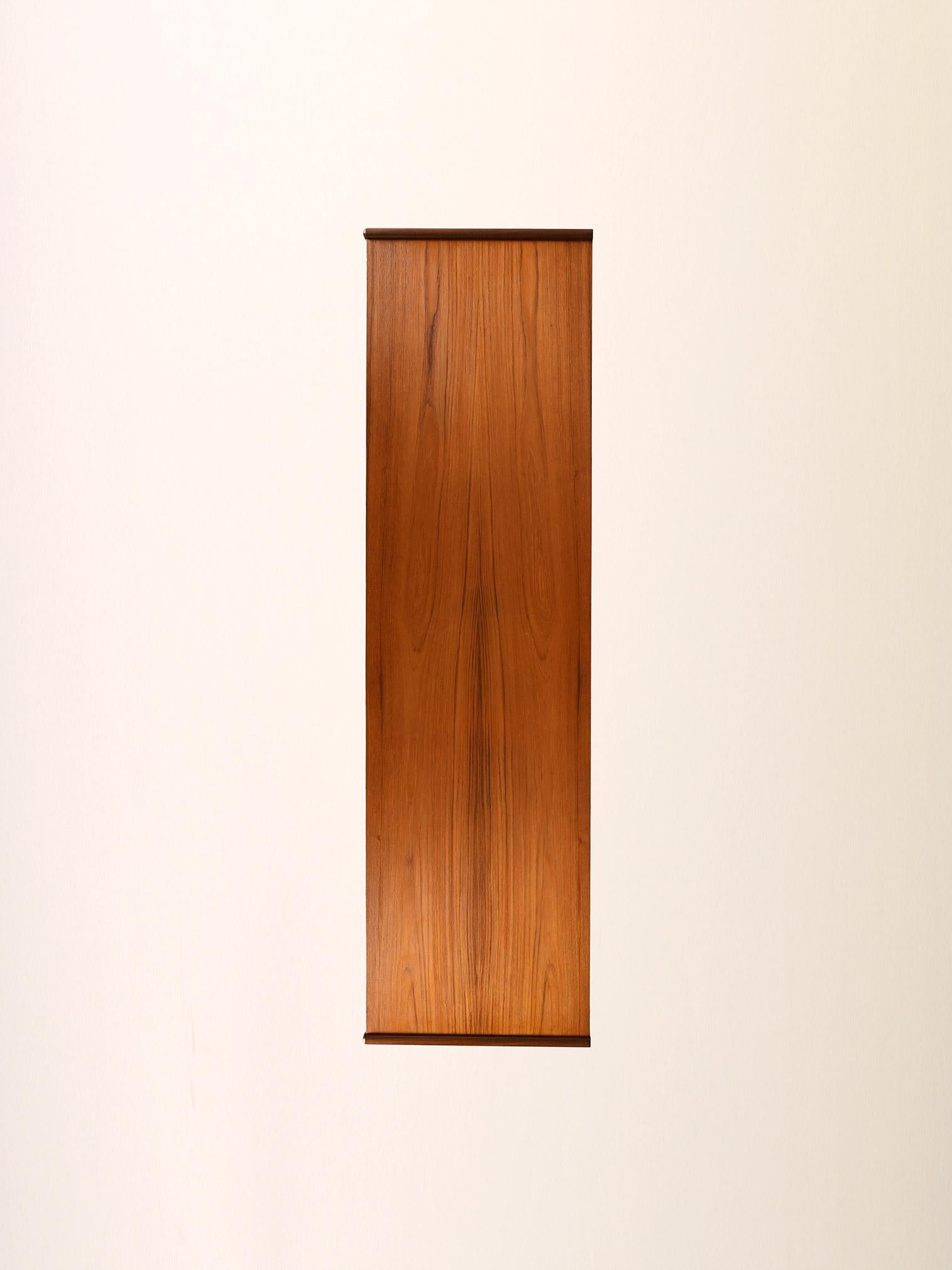 Sideboard scandinavo vintage con cassetti a tegola in vendita 3