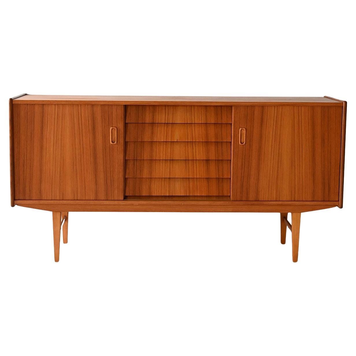 Sideboard scandinavo vintage con cassetti a tegola