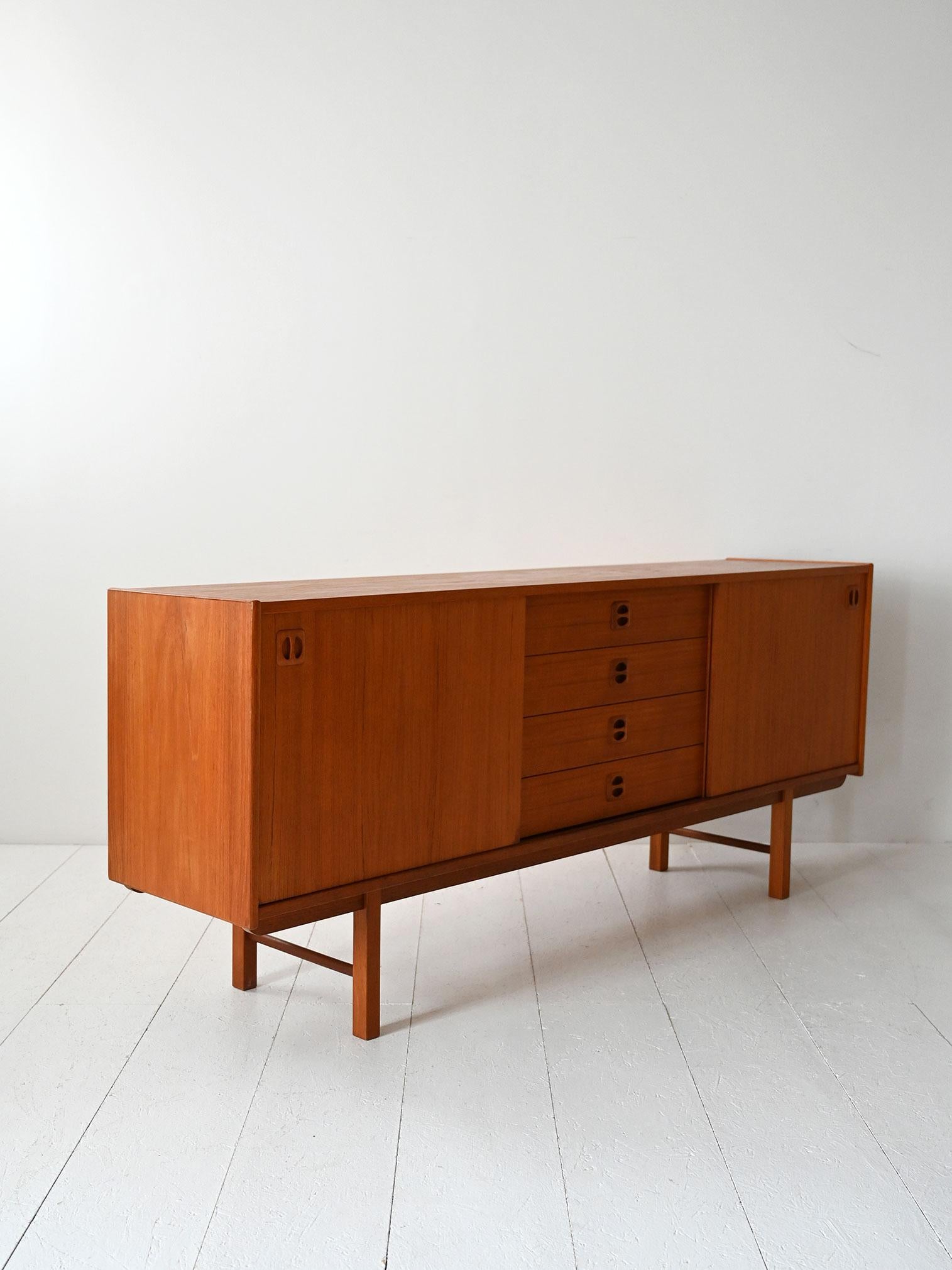 Sideboard scandinavo vintage IKEA Klippan Korsør anni ’60 Mid-20th Century en venta