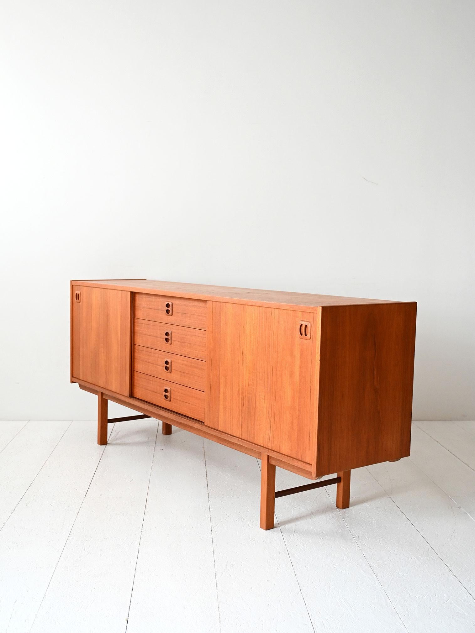 Sideboard scandinavo vintage IKEA Klippan Korsør anni ’60 Teca en venta