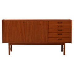 Sideboard scandinavo vintage in teak con cassetti a sbalzo