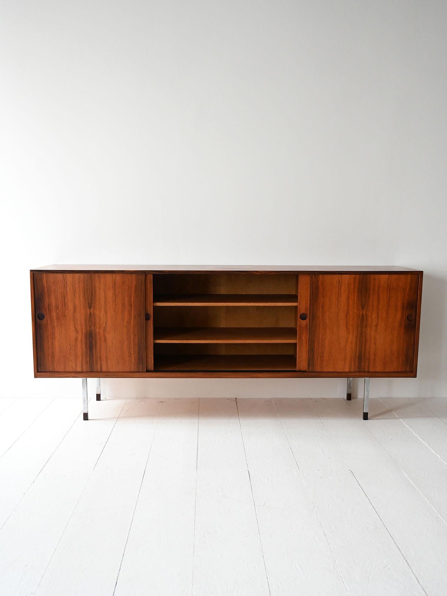 Norgaard vintage skandinavische Anrichte aus Palisanderholz im Zustand „Gut“ im Angebot in Brescia, IT
